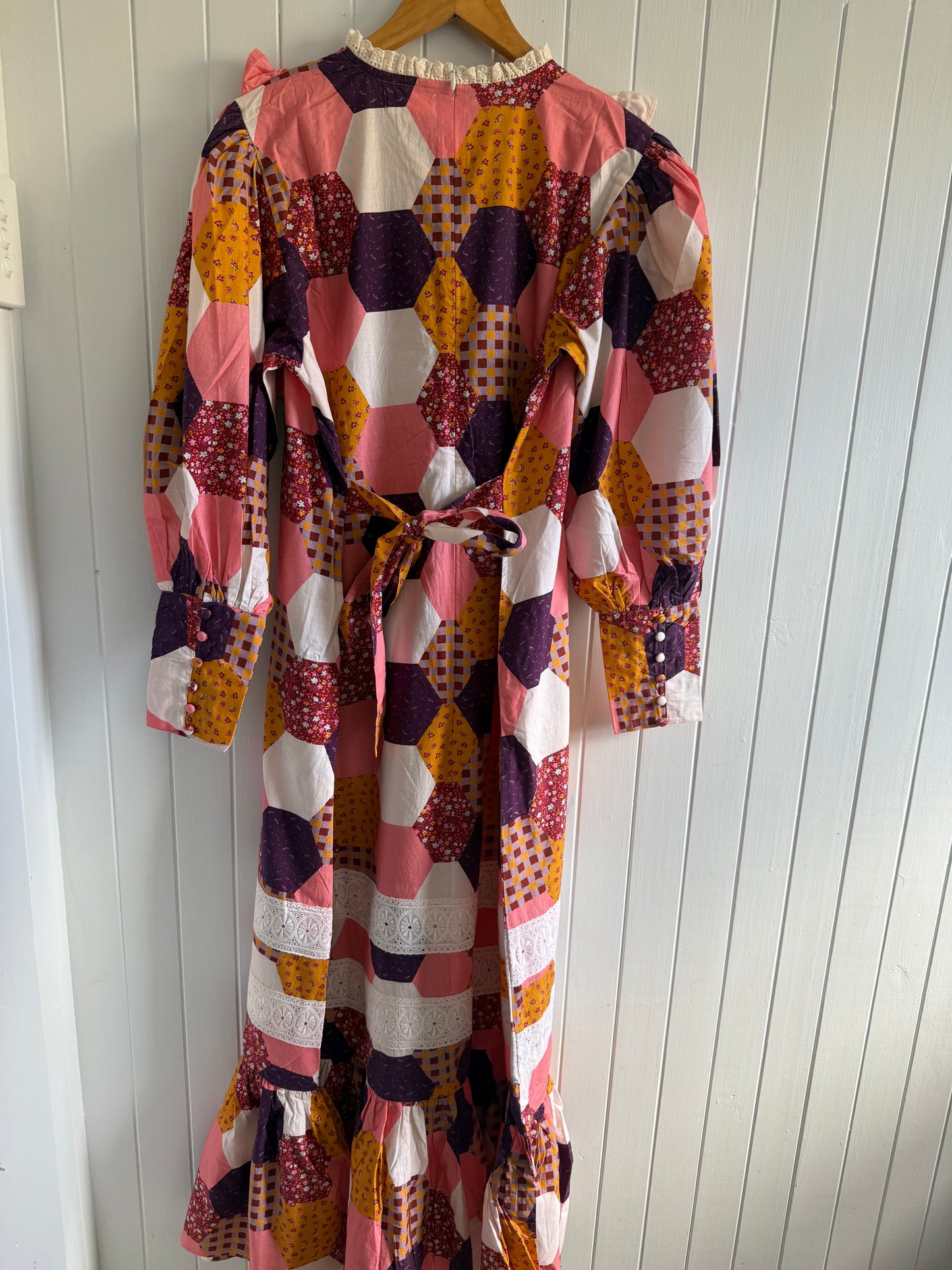 PRELOVED 100% RECYCLED COTTON - CLARA DRESS HEXIE PATCHWORK PRINT - MEDIUM