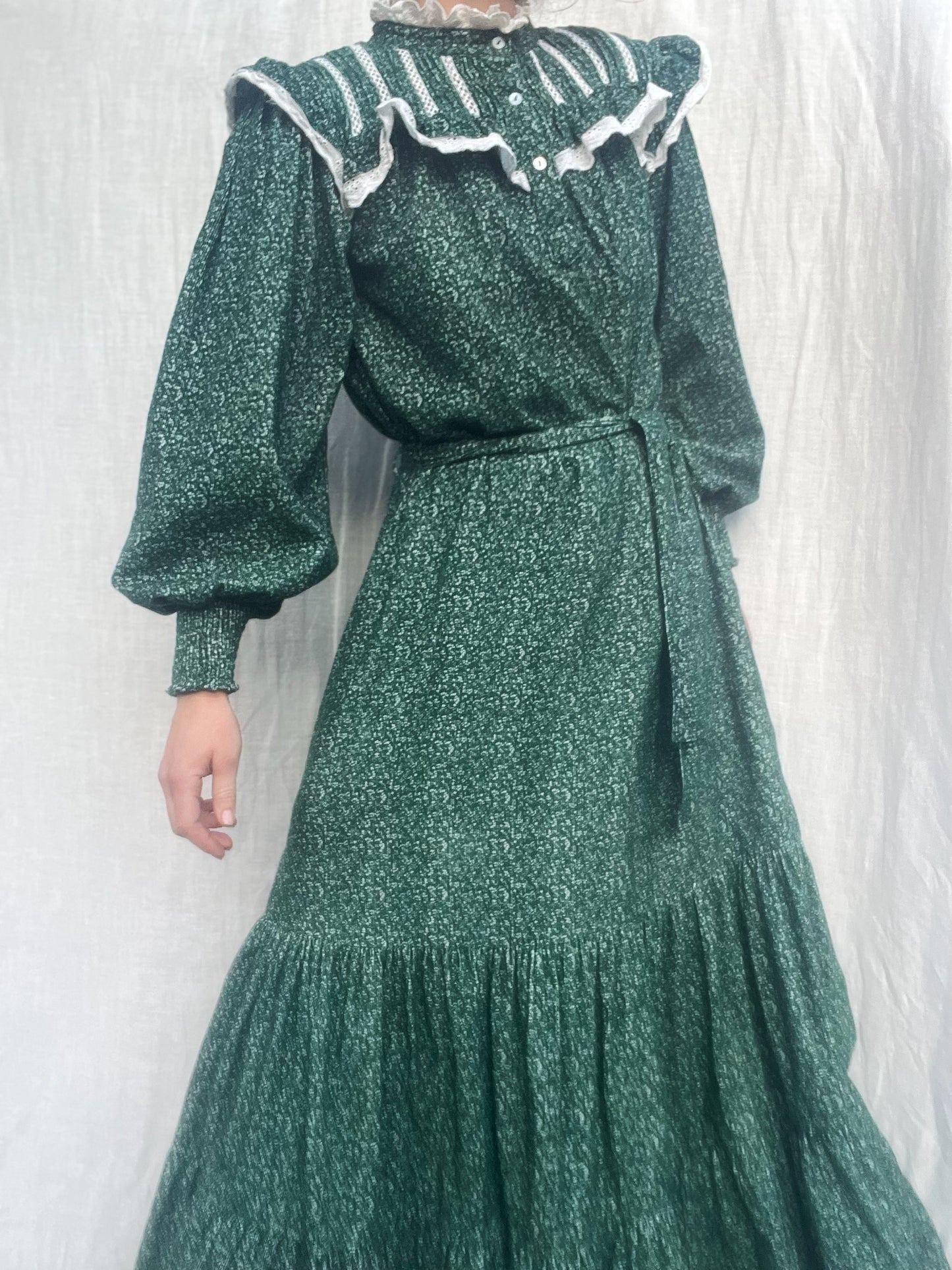 100% RECYCLED COTTON CORDUROY - CLOTHILDE DRESS FOREST GREEN FLORAL