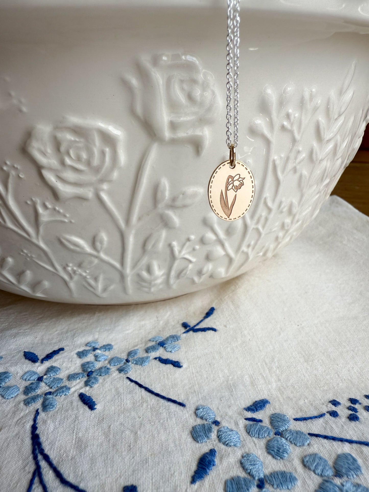 ANKOA X AMY LOUISE - DAFFODIL PENDANT AND CHAIN YELLOW GOLD