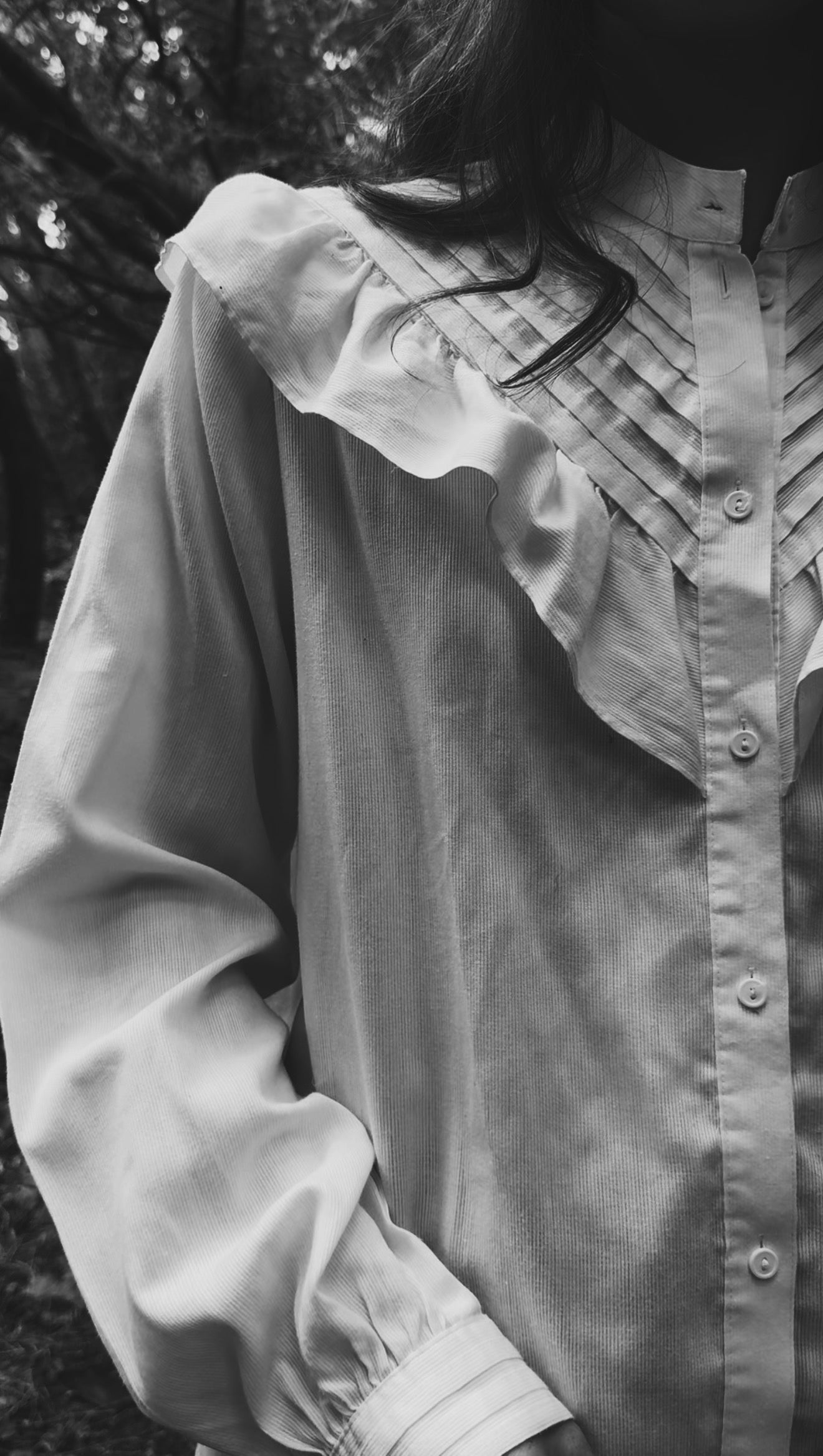 VINTAGE HANDMADE FRILL BLOUSE S-M