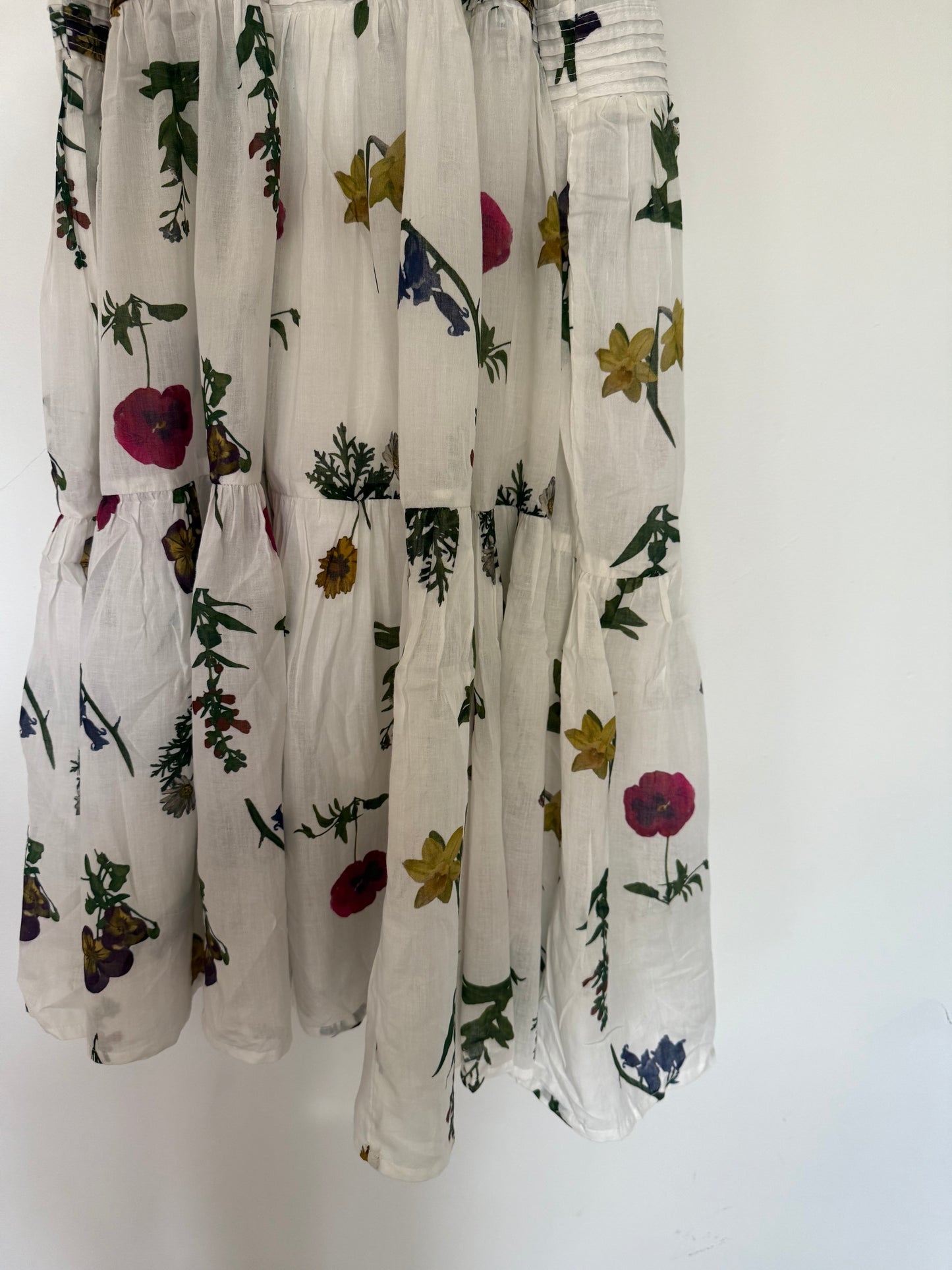 PRELOVED - 100% RECYCLED COTTON - MORNING SONG HAND SMOCKED TIERED DRESS - GARDEN BOTANIC XL