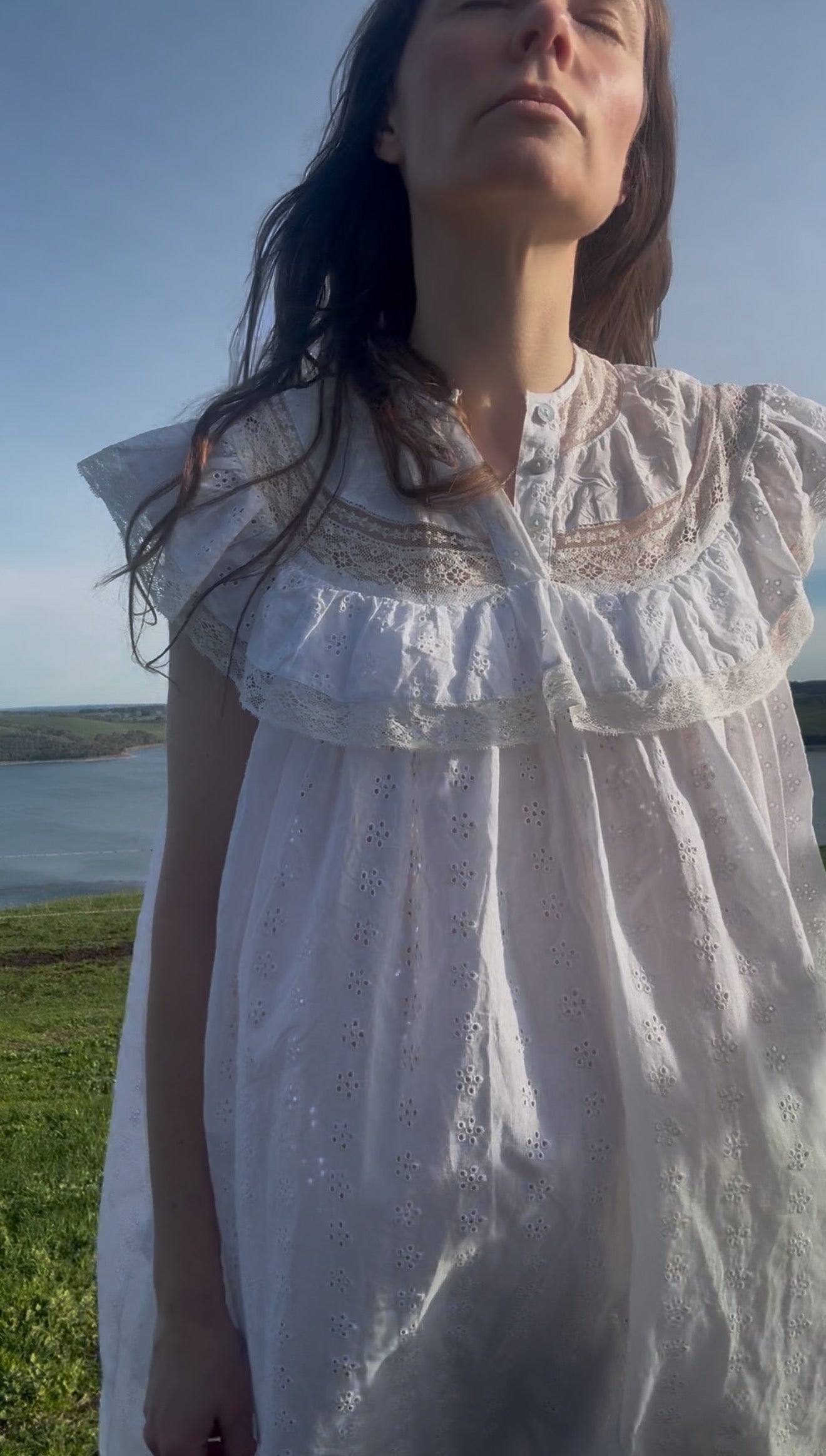 100% RECYCLED COTTON - REVERIE DRESS WHITE SHORT