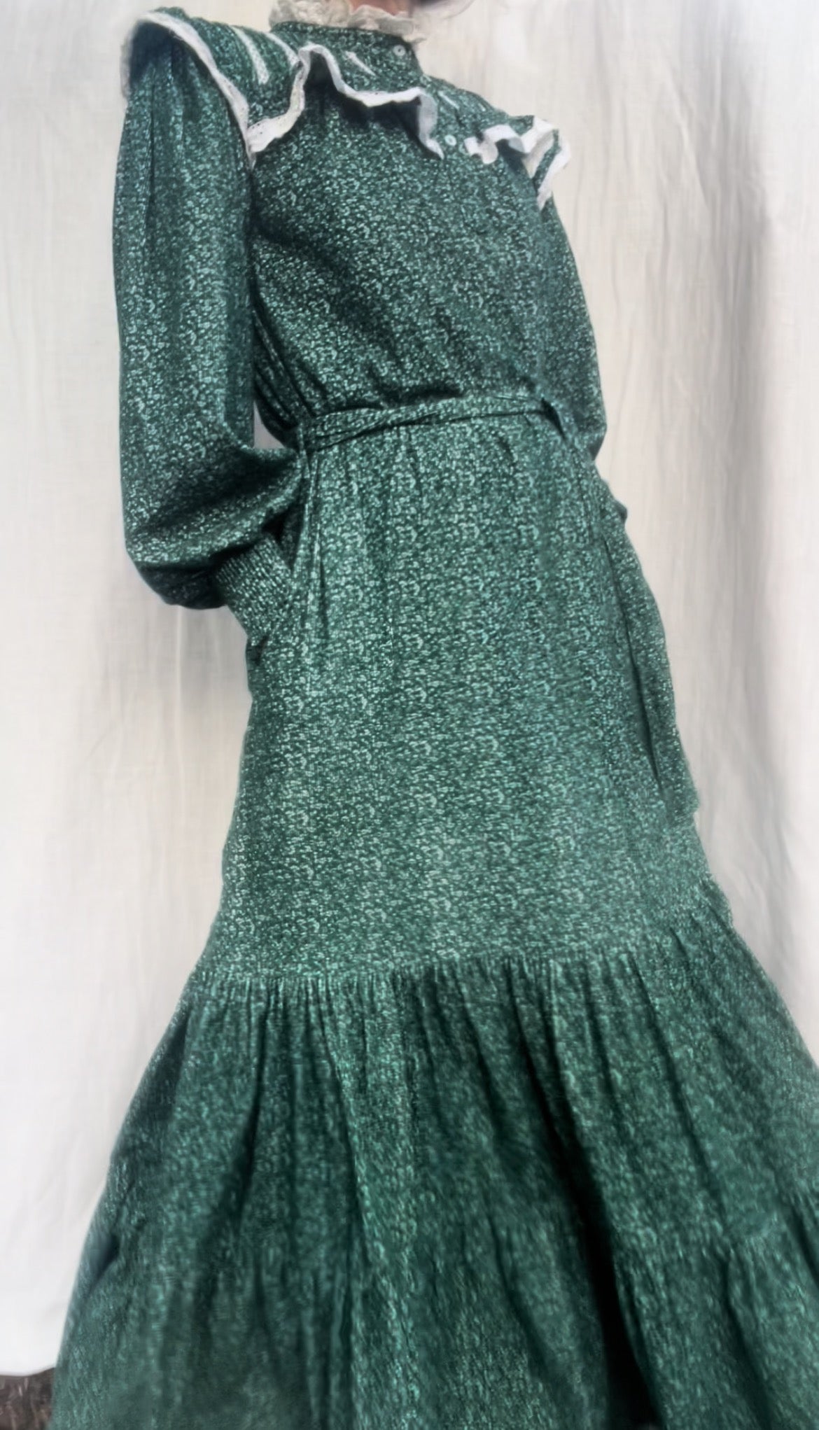 100% RECYCLED COTTON CORDUROY - CLOTHILDE DRESS FOREST GREEN FLORAL