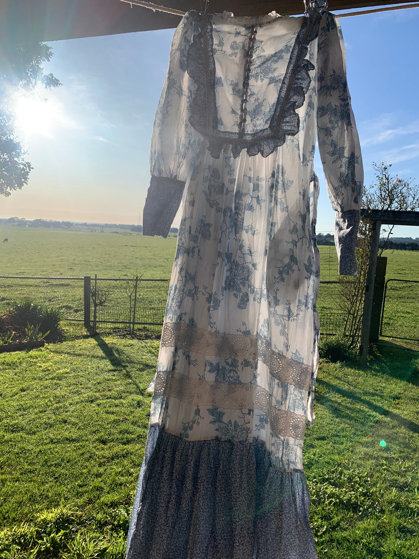 SECOND - 100% RECYCLED COTTON - CLARA DRESS TOILE BLUE ROSE