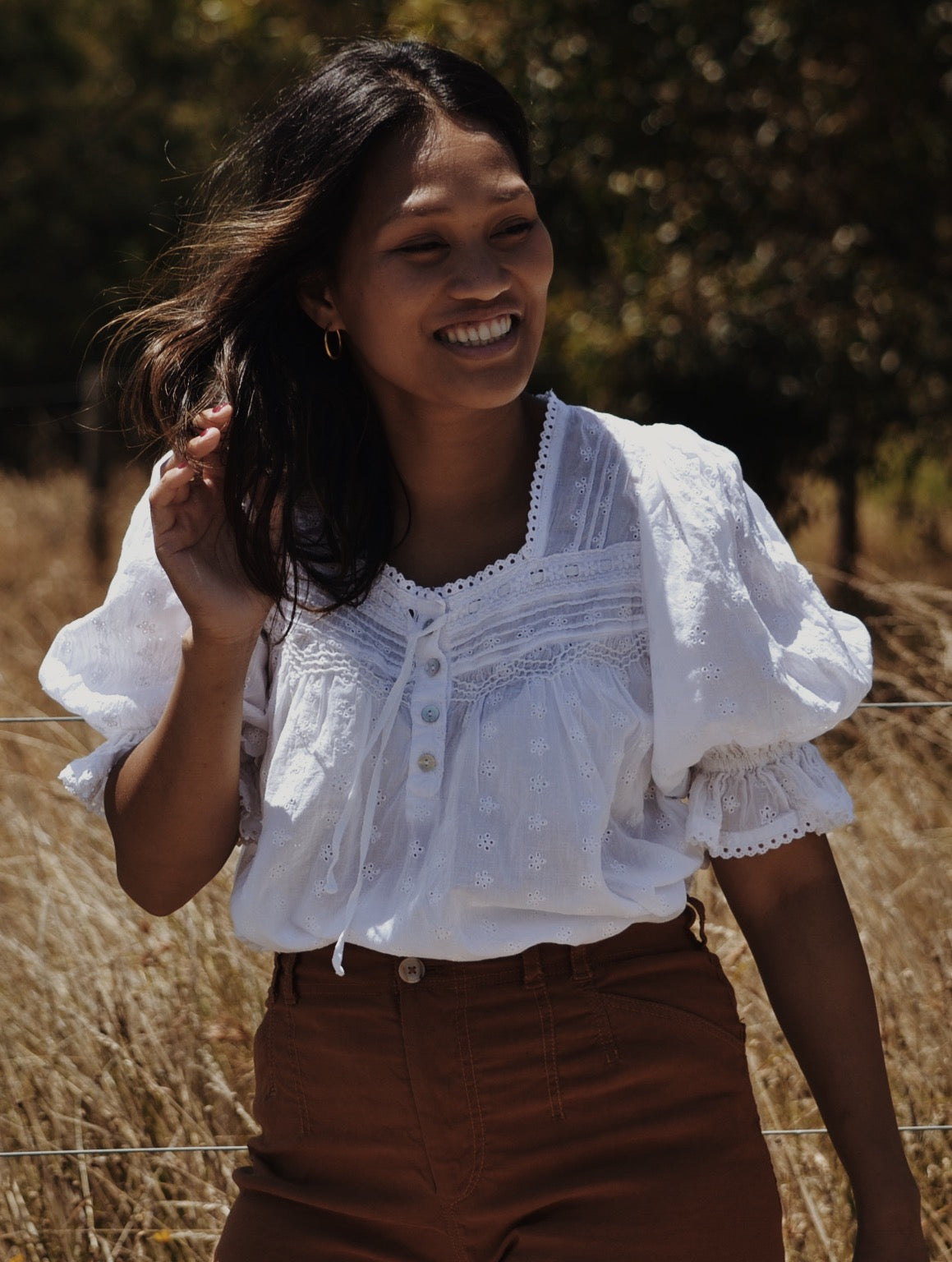 MORNING SONG HAND SMOCKED BLOUSE WHITE