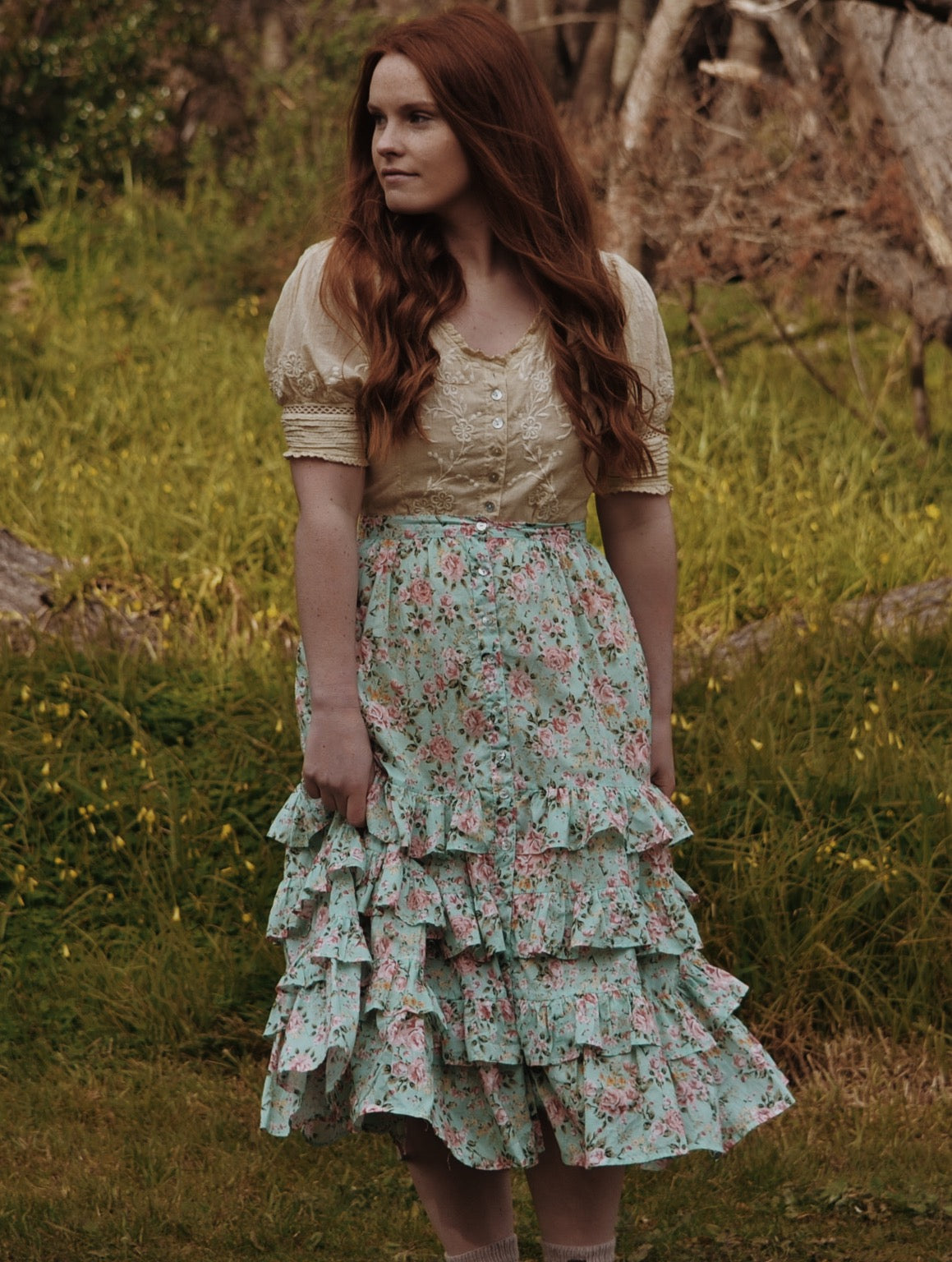 POSEY ROSE FLORAL SEA FOAM RUFFLE SKIRT