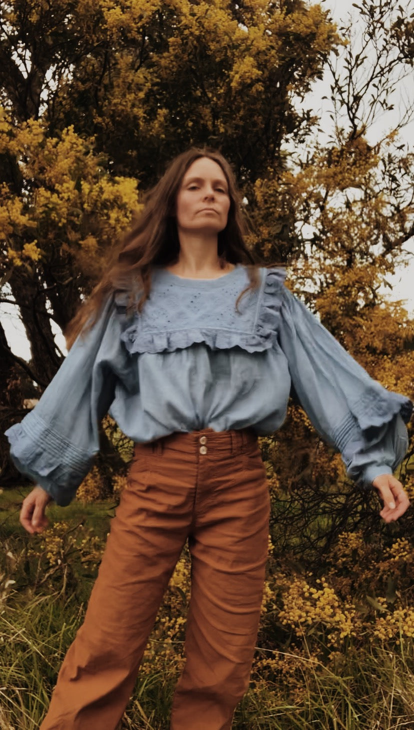 SECOND - BEATRIX BLOUSE DUSTY BLUE COTTON GAUZE