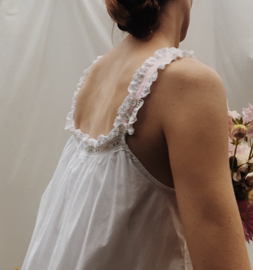 100% RECYCLED COTTON - NIGHTINGALE HAND SMOCKED DRESS WHITE WITH PINK RIBBON