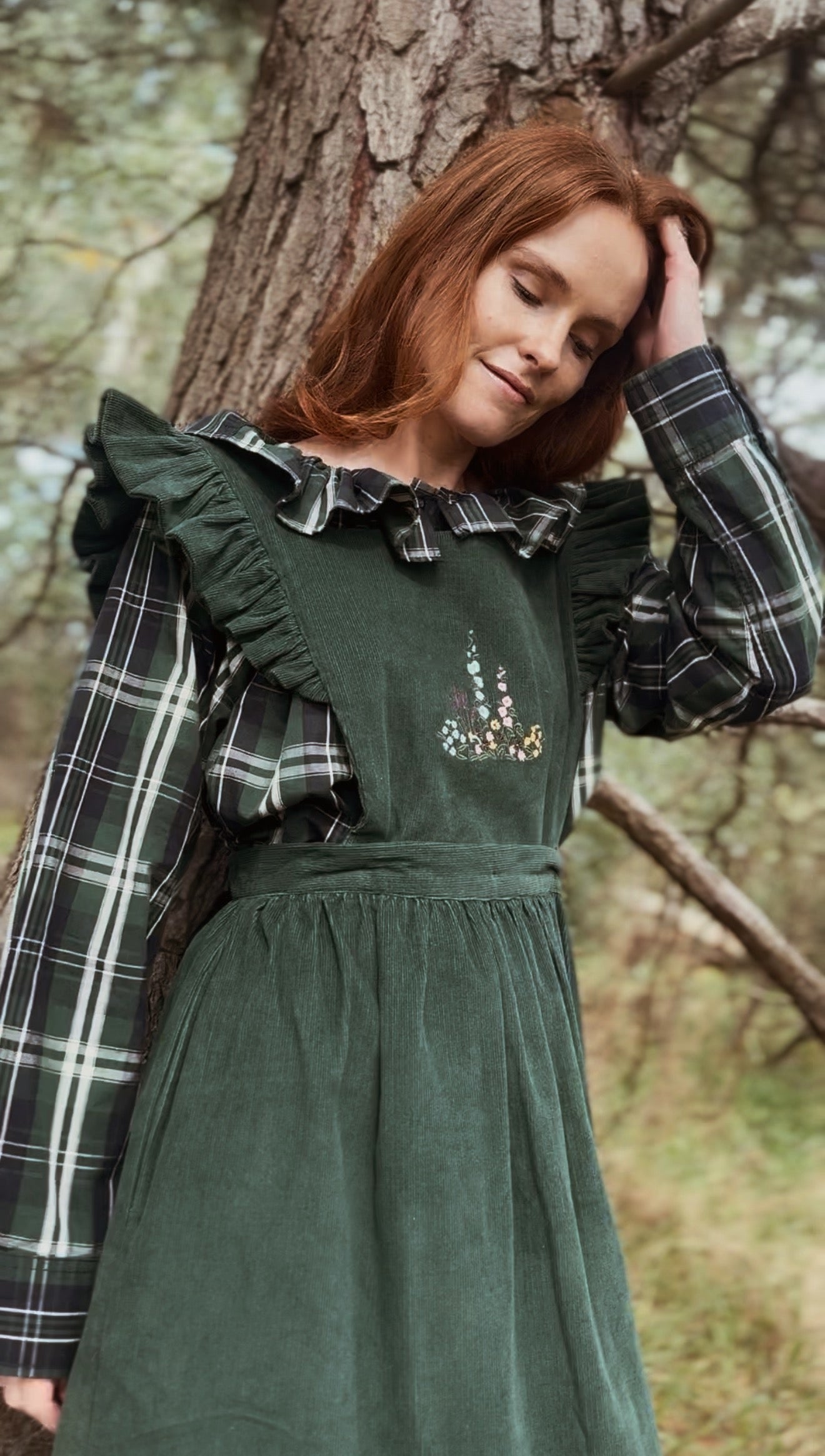100% RECYCLED COTTON - ANOUK RUFFLE PINAFORE/SKIRT CORDUROY FOREST GREEN