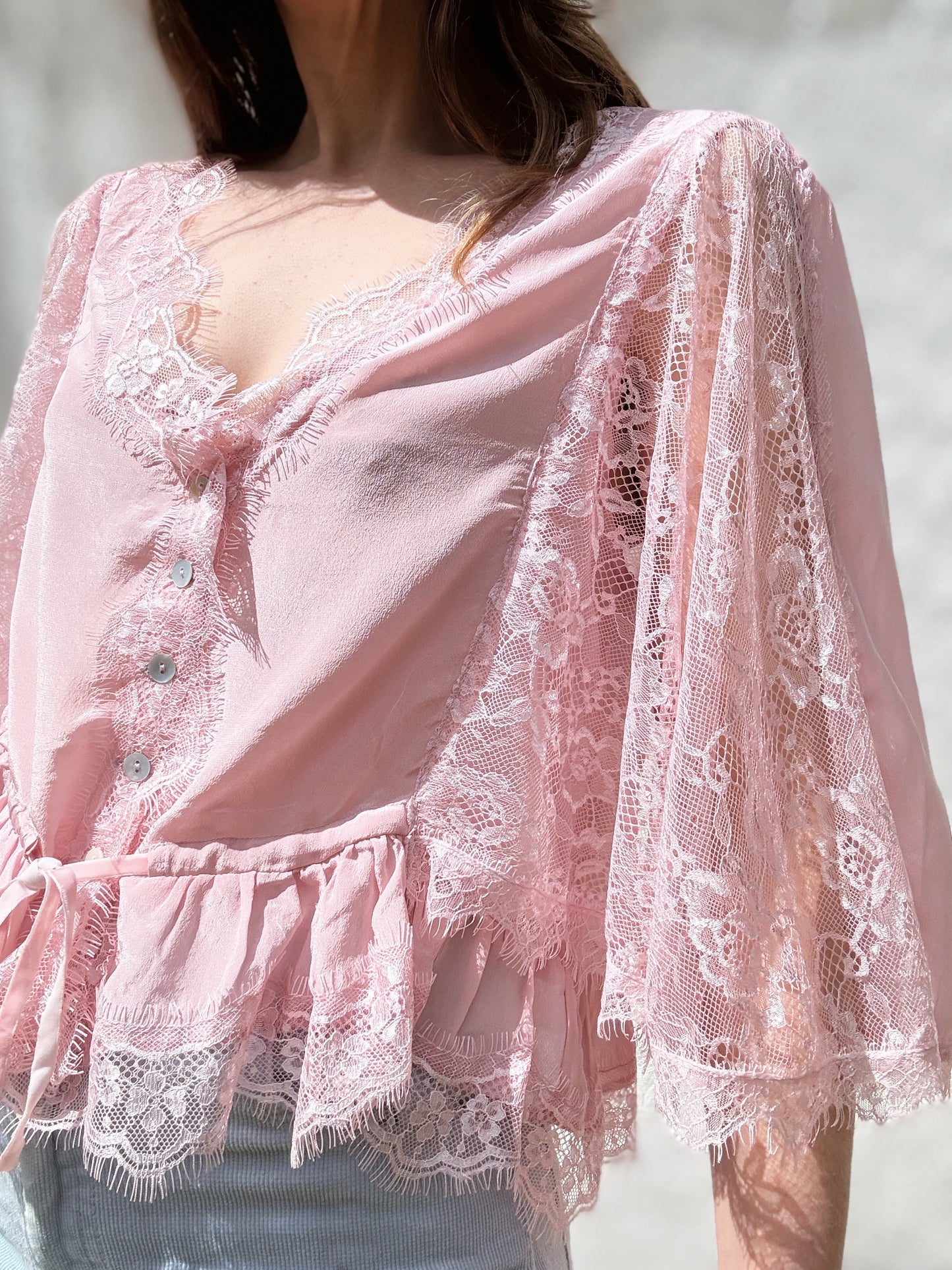 AMORET SILK CAPELET BLOUSE - PASTEL PINK