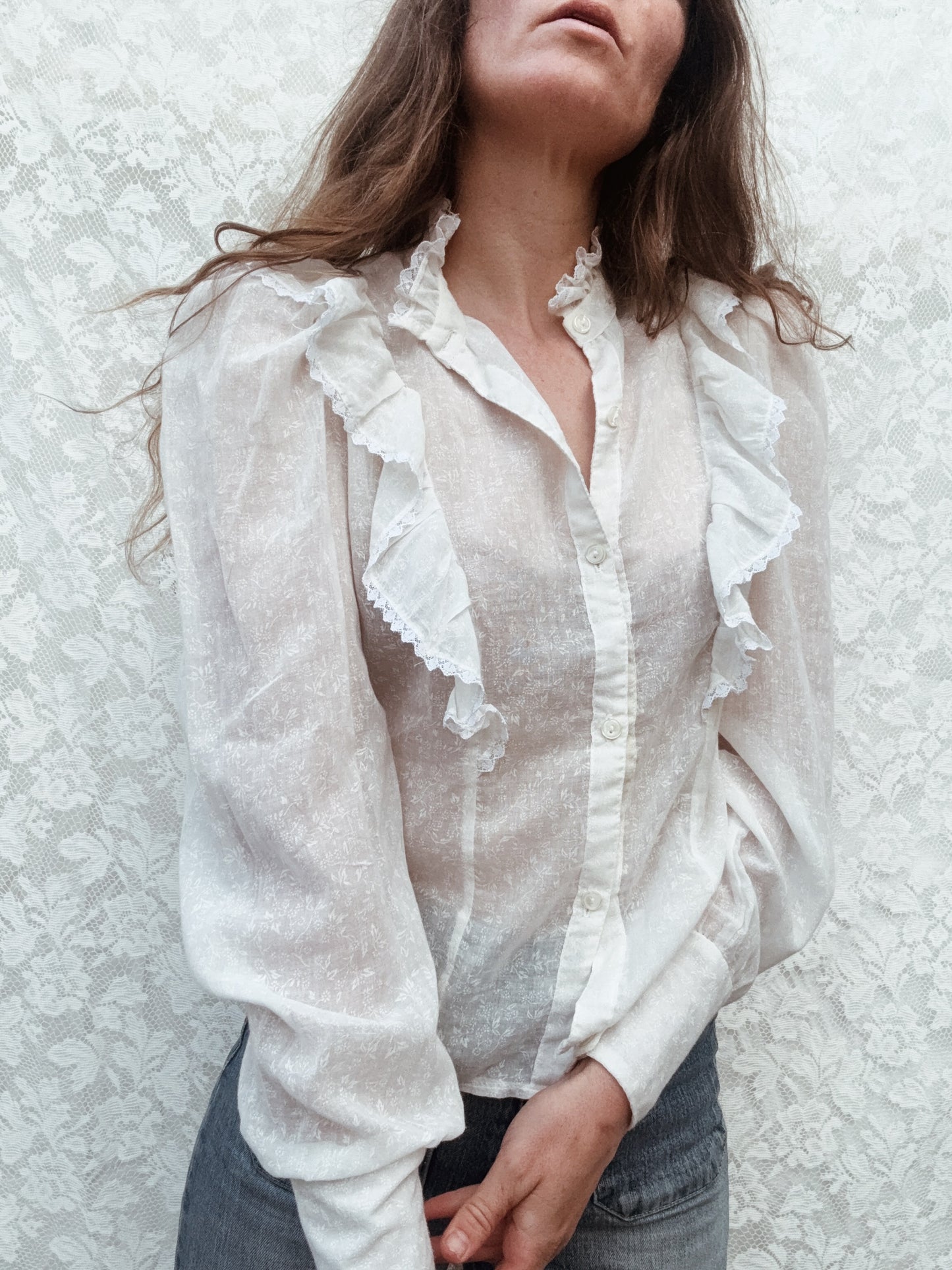 VINTAGE RUFFLE BLOUSE OFF WHITE XS