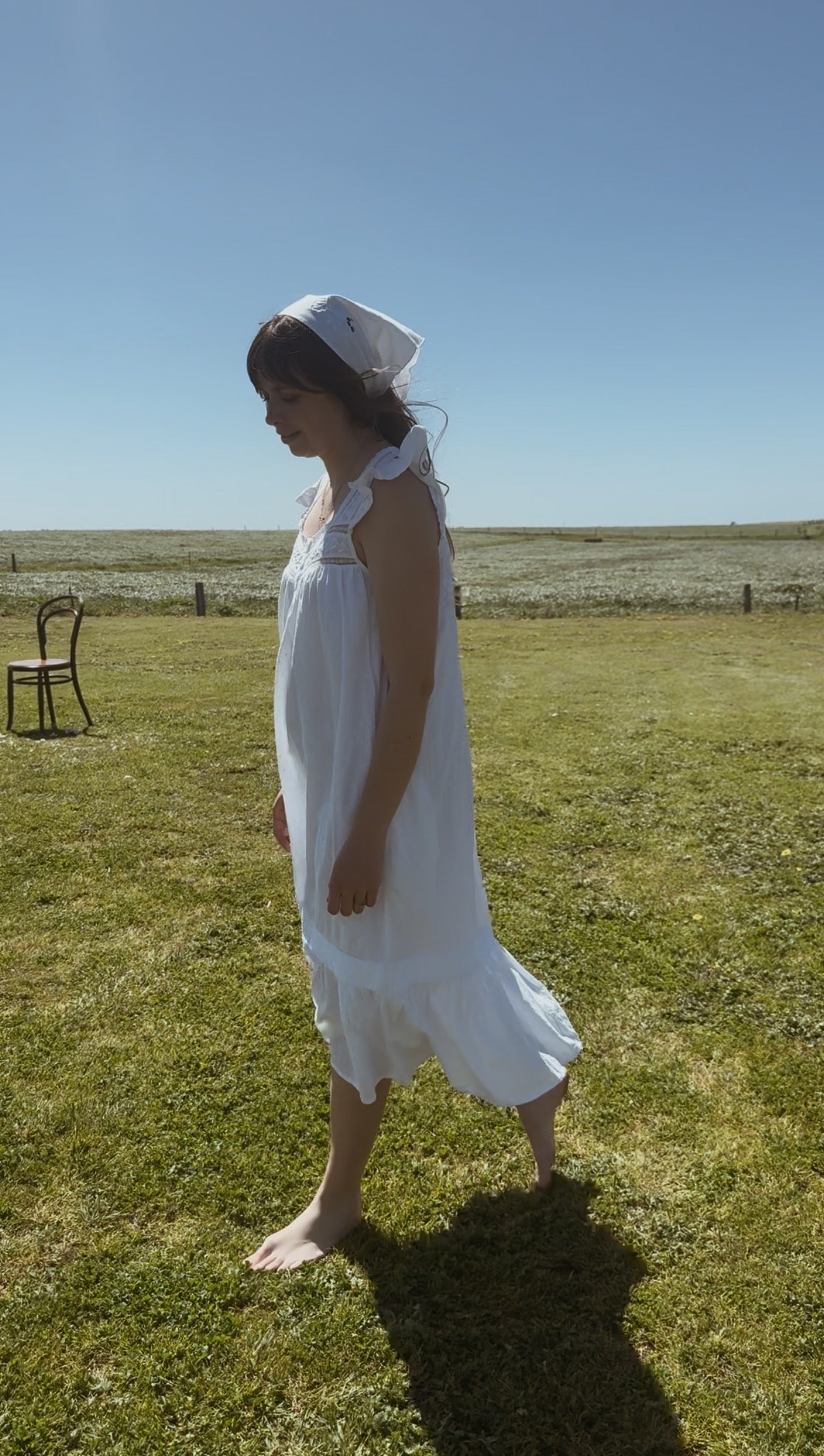 REWORKED - EMBROIDERED FLORAL COTTON HEAD SCARF WHITE