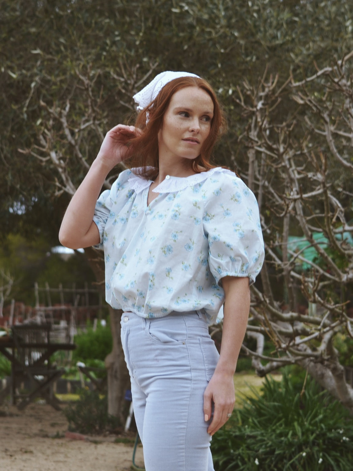 REWORKED - ONE OF A KIND SMOCK CROP BLOUSE BLUE FLORAL EXTRA SMALL