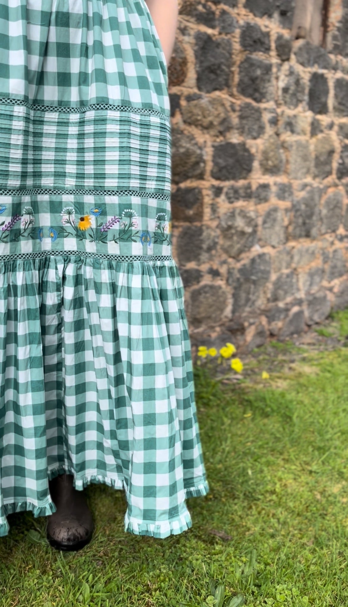 100% RECYCLED COTTON - AUGUSTINE MIDI DRESS GREEN GINGHAM GARDEN