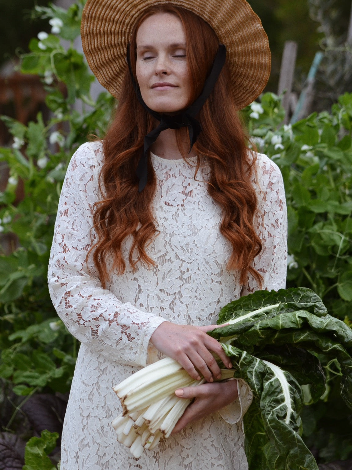 REWORKED - LACE DRESS SIZE 8-10