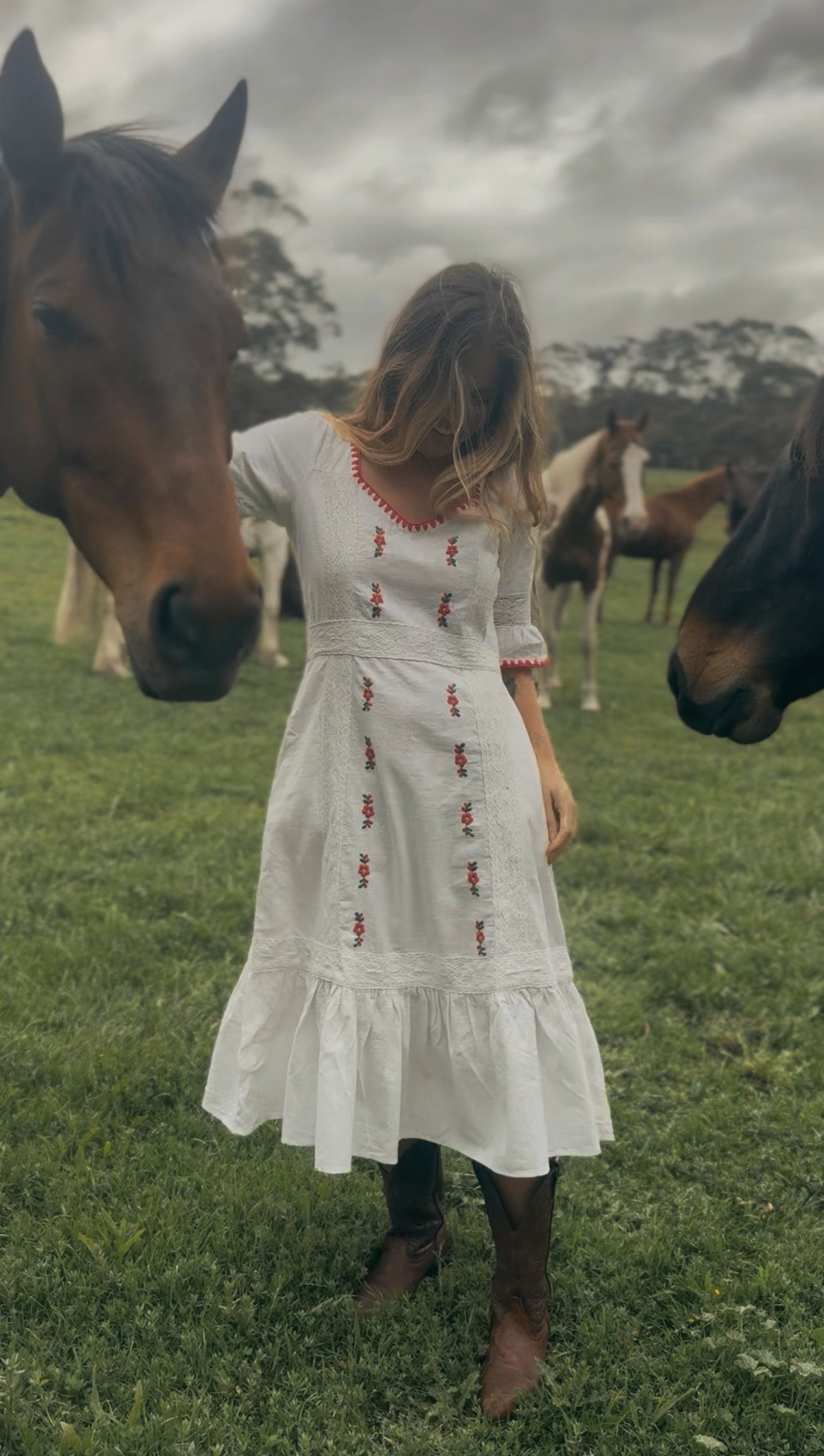 100% COTTON - FOLKLORE EMBROIDERED DRESS
