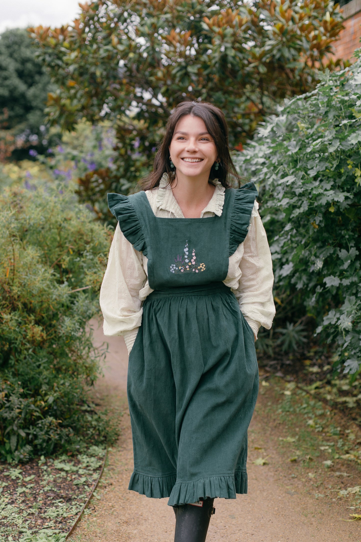 100% RECYCLED COTTON - ANOUK RUFFLE PINAFORE/SKIRT CORDUROY FOREST GREEN