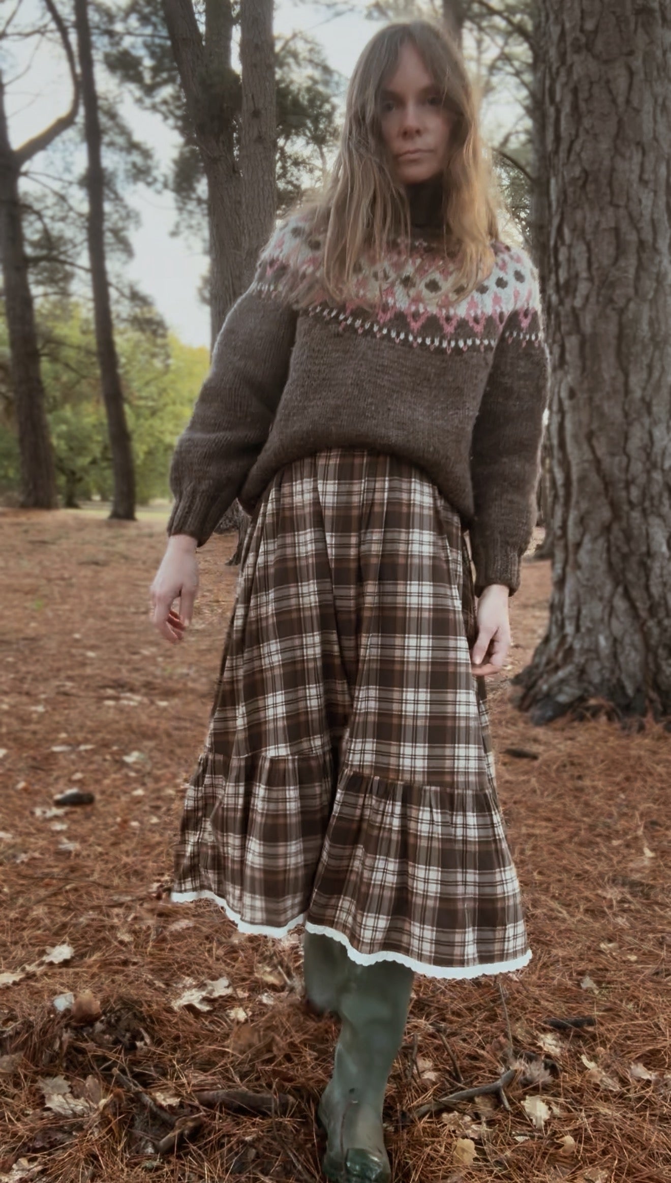 VINTAGE HANDMADE BROWN WOOL FAIRISLE JUMPER S-XL