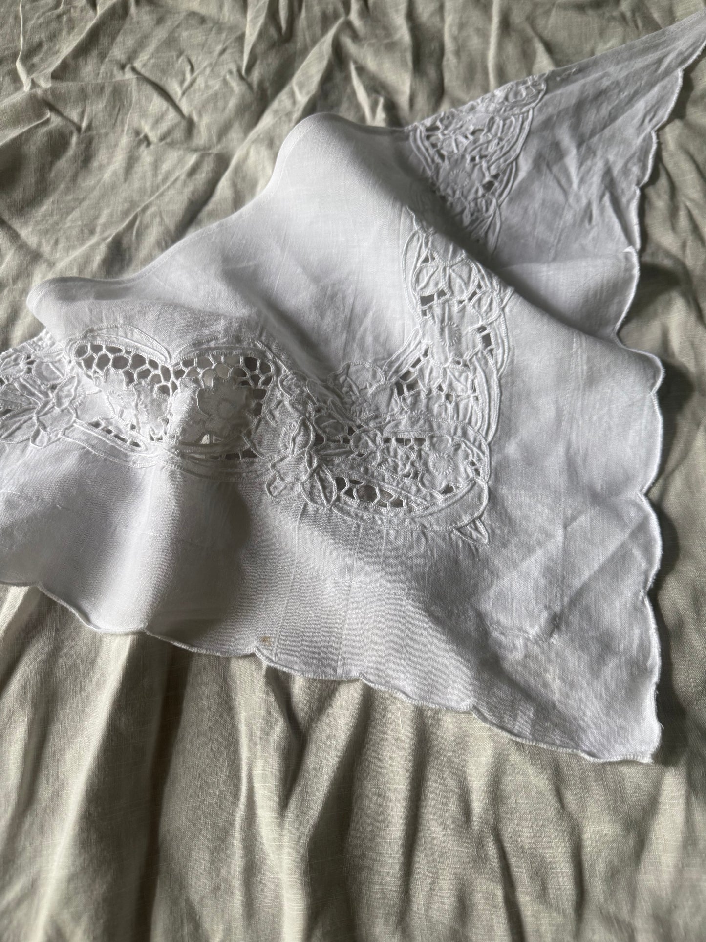 REWORKED - EMBROIDERED BORDER COTTON HEAD SCARF WHITE