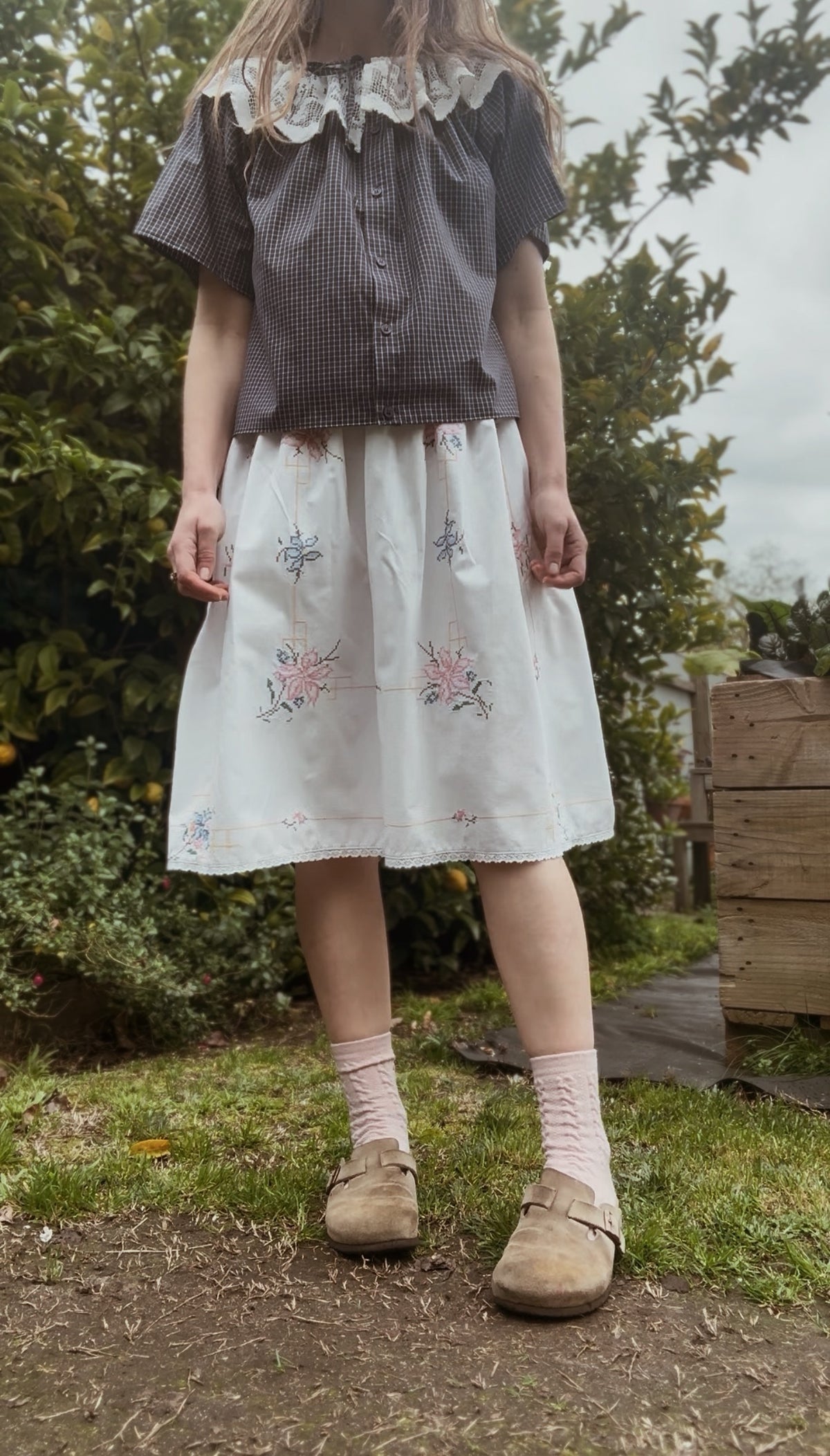ONE OF A KIND SKIRT PINK AND BLUE EMBROIDERY XL-XXL