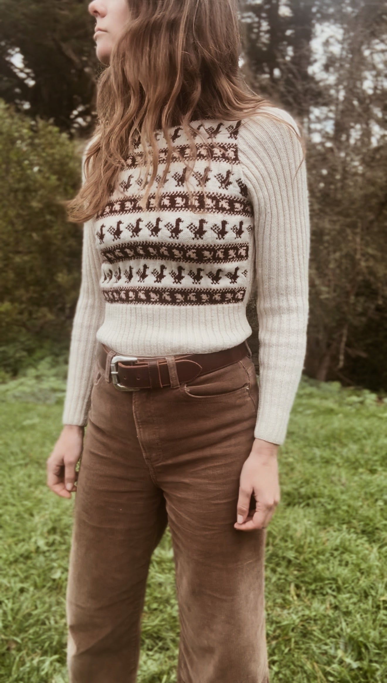 VINTAGE HAND KNIT CROP SWEATER - 1970'S WOOL - XXS