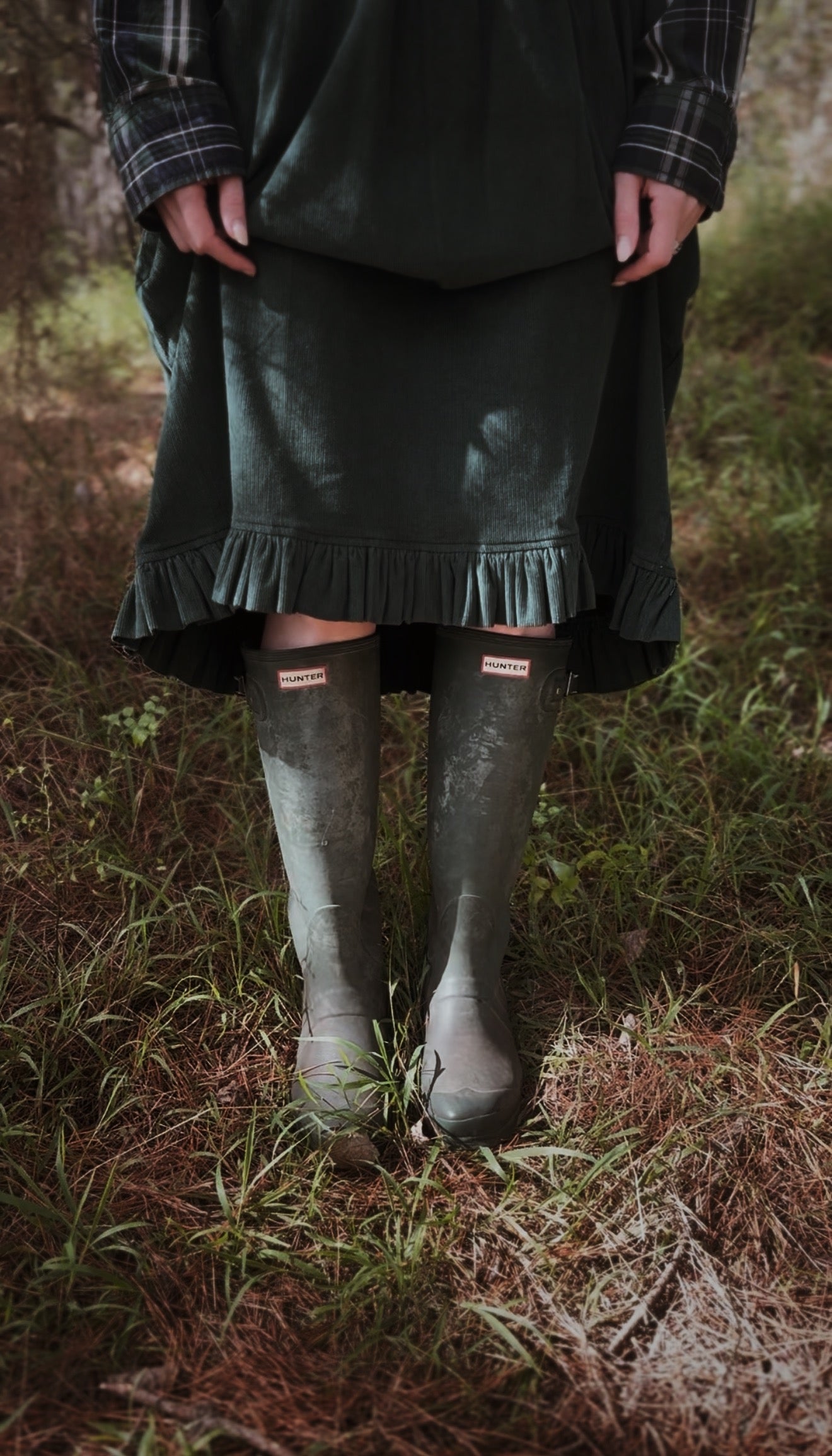 100% RECYCLED COTTON - ANOUK RUFFLE PINAFORE/SKIRT CORDUROY FOREST GREEN