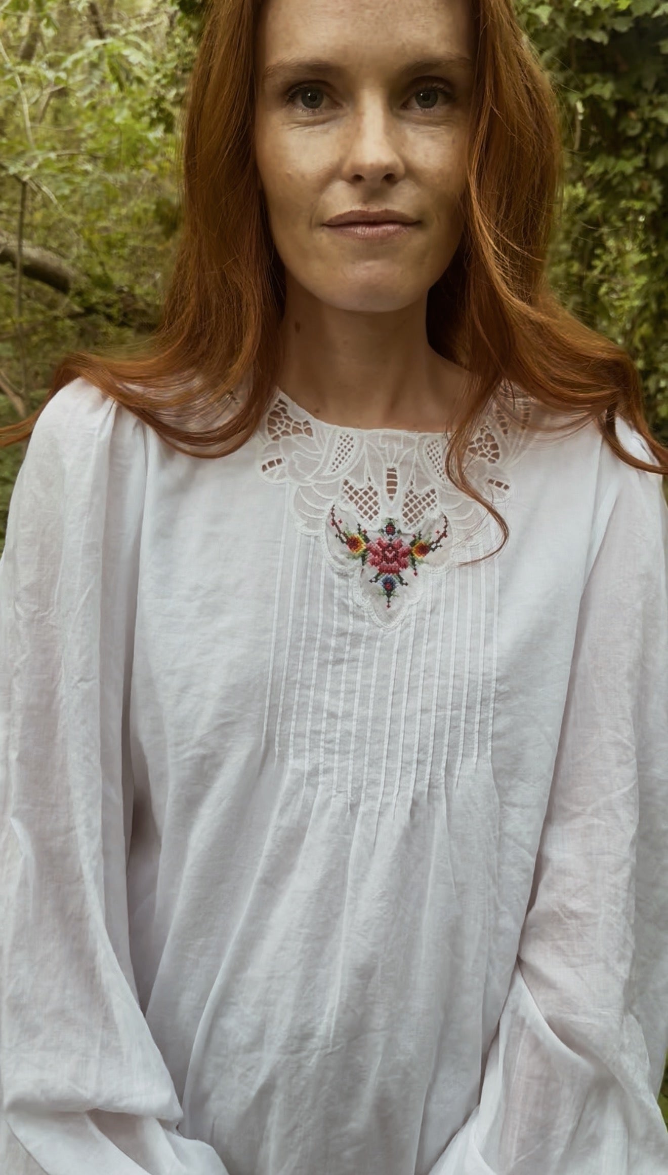 REWORKED WHITE CROSS STITCH EMBROIDERED BLOUSE S-L