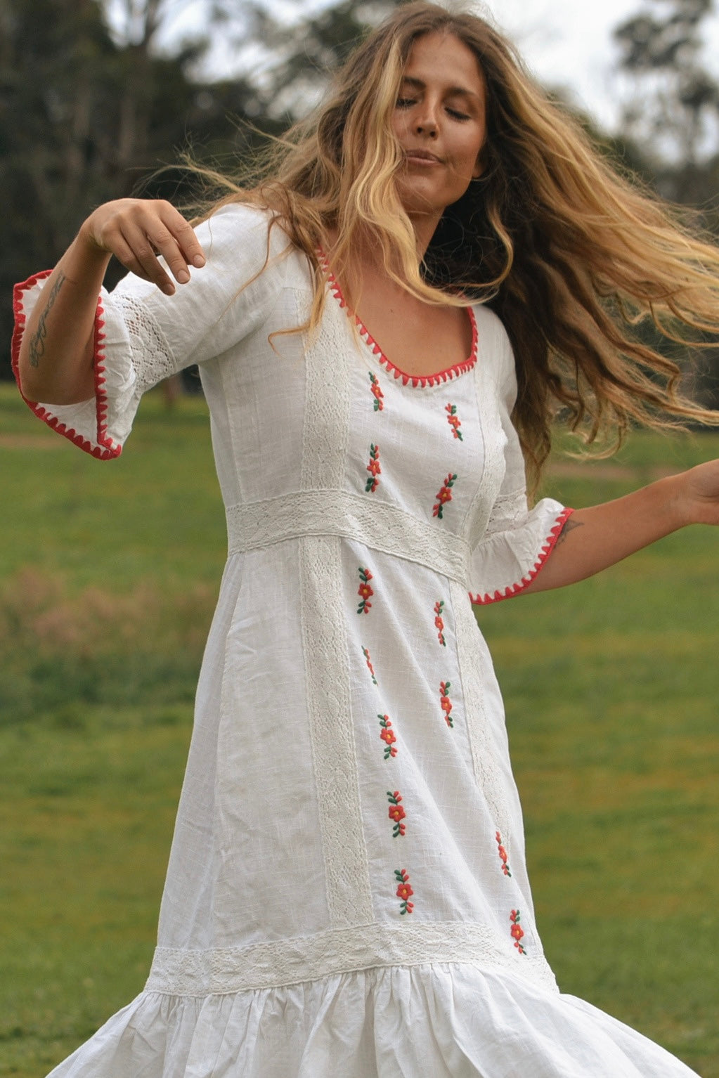 100% COTTON - FOLKLORE EMBROIDERED DRESS