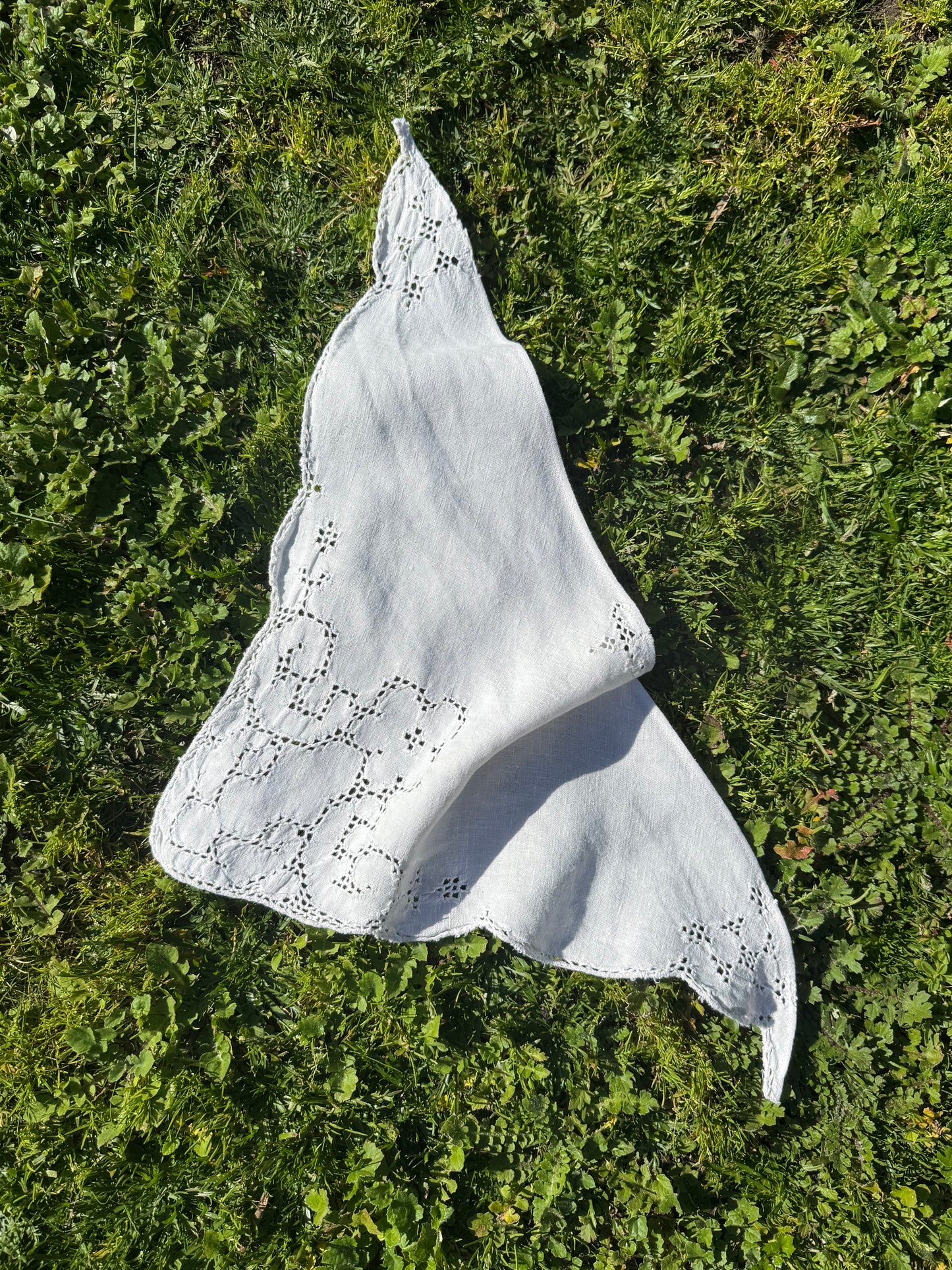 REWORKED - EMBROIDERED FLORAL COTTON HEAD SCARF WHITE