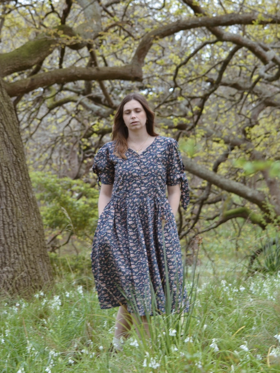 100% RECYCLED COTTON - SOPHIE DRESS NAVY FLORAL