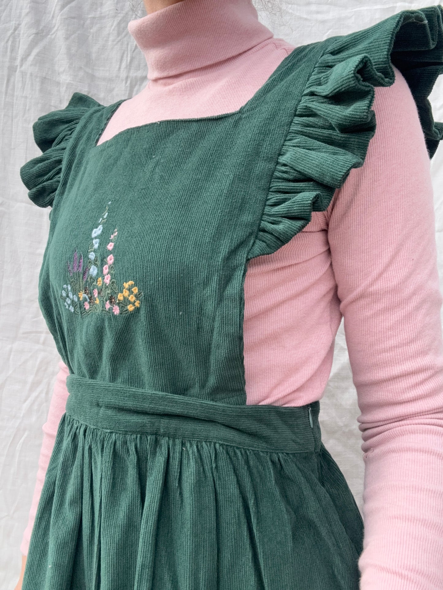 100% RECYCLED COTTON - ANOUK RUFFLE PINAFORE/SKIRT CORDUROY FOREST GREEN