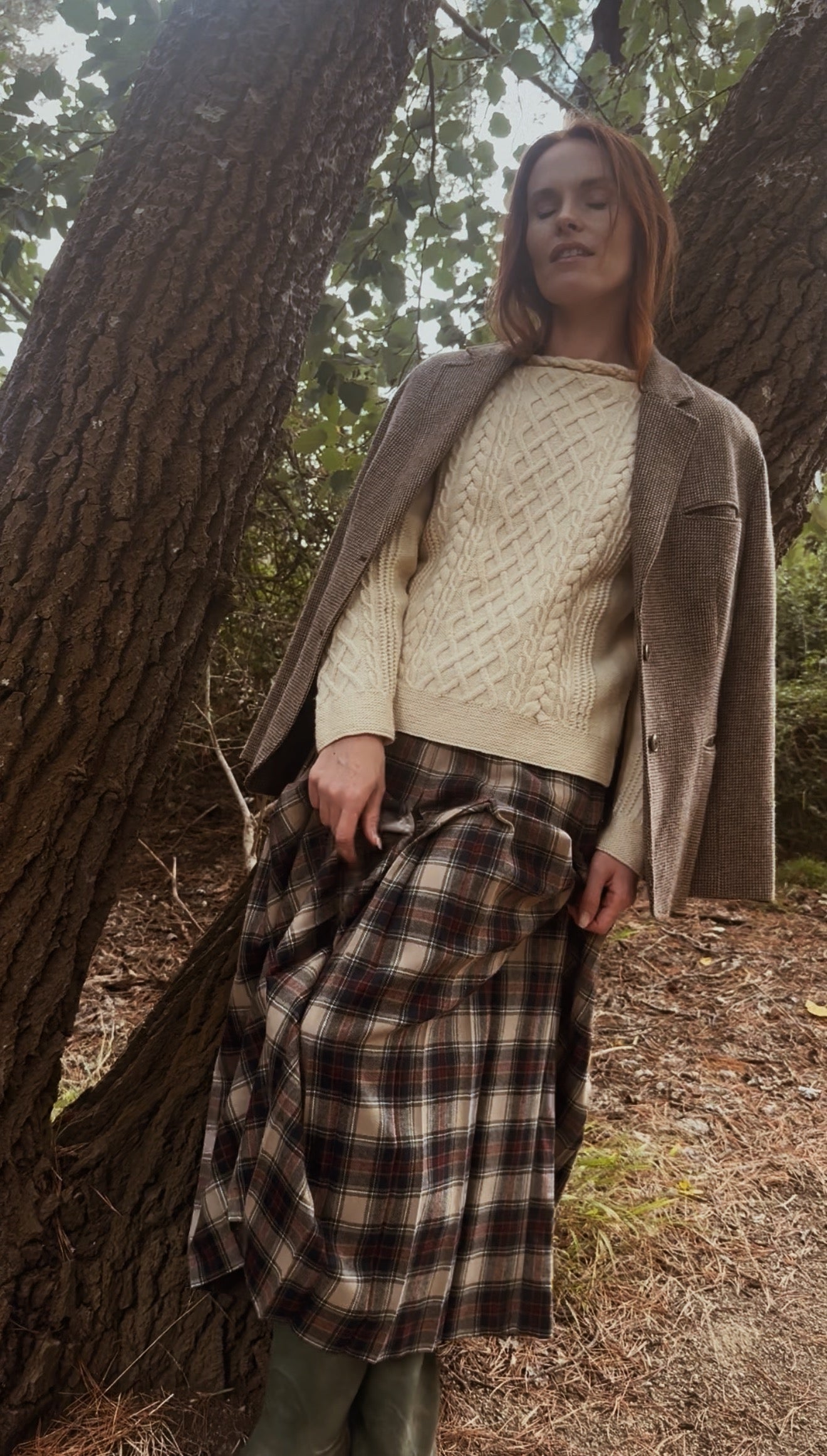 VINTAGE ARAN CABLE KNIT WOOL JUMPER CREAM XS