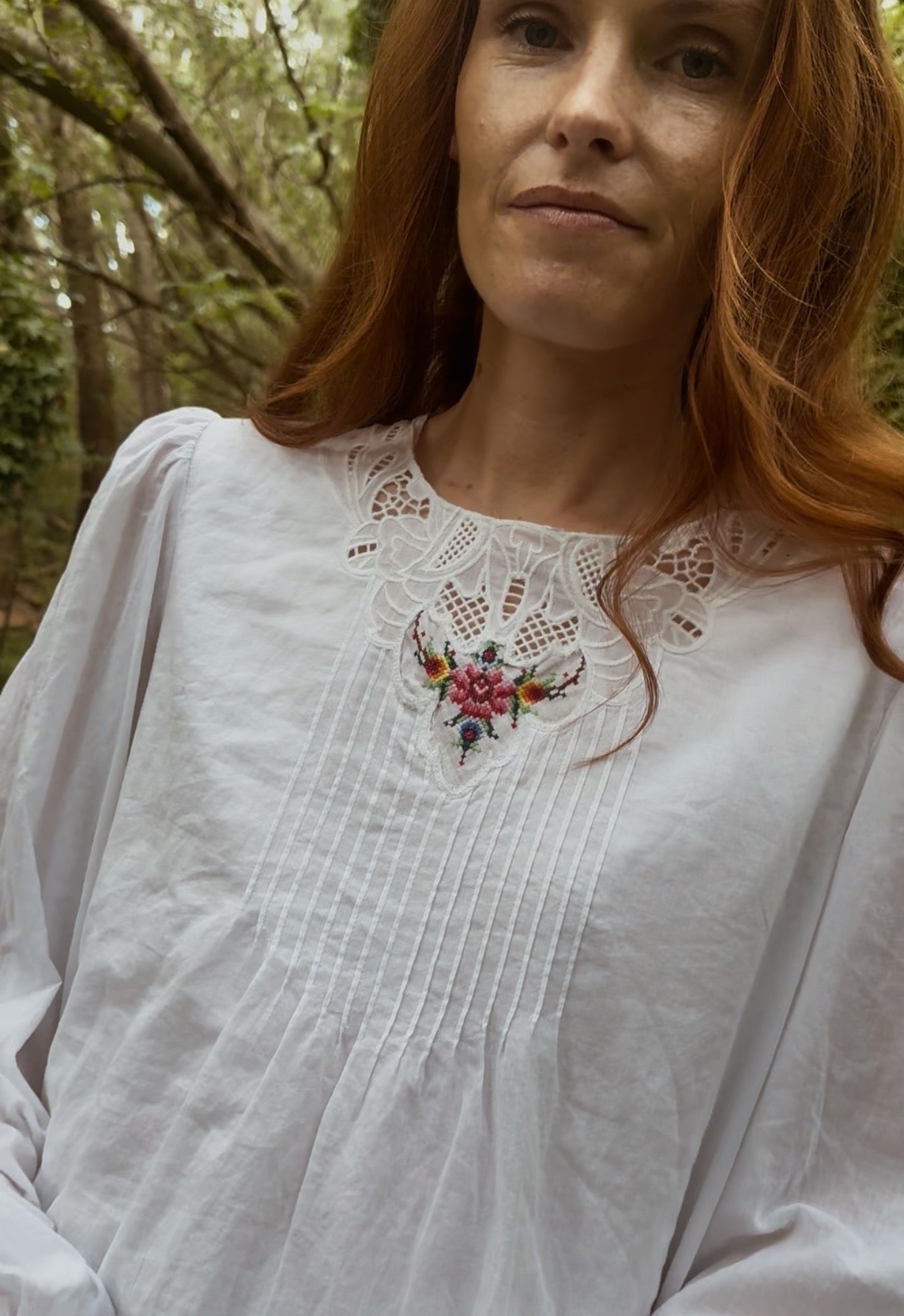 REWORKED WHITE CROSS STITCH EMBROIDERED BLOUSE S-L