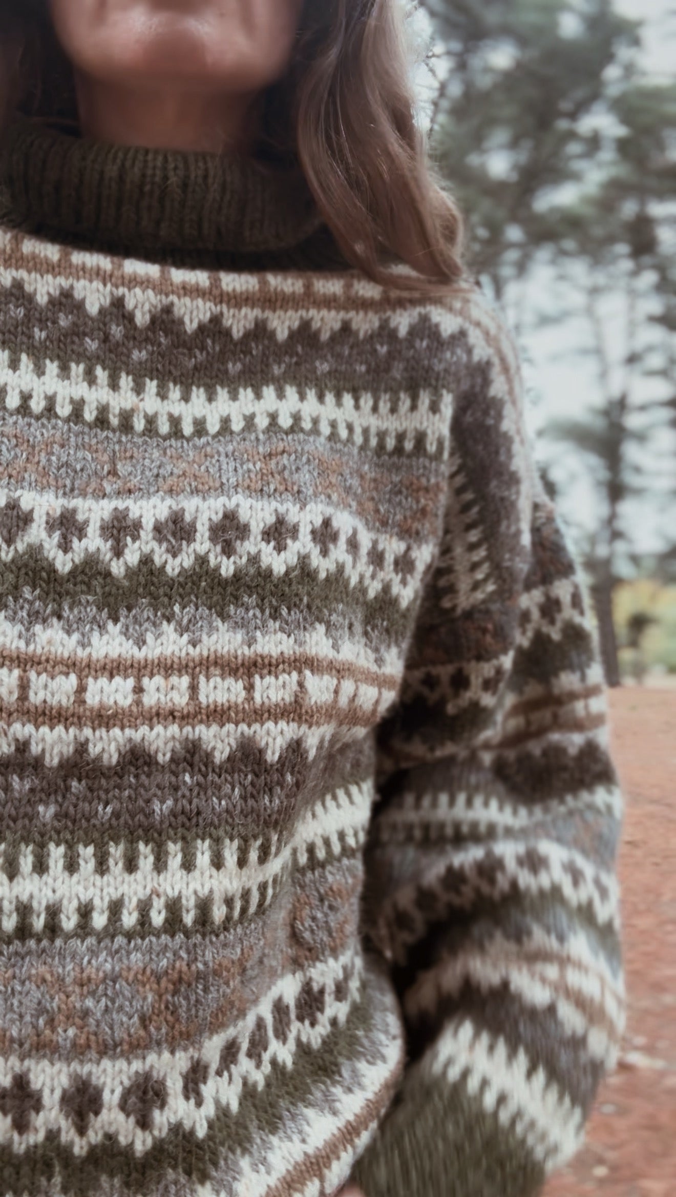 VINTAGE HANDMADE GREEN WOOL JUMPER S-XL