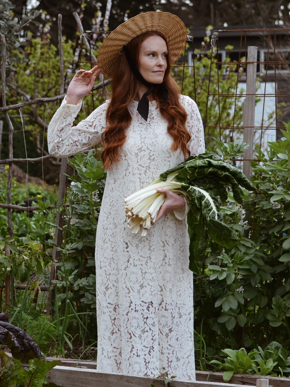 REWORKED - LACE DRESS SIZE 8-10