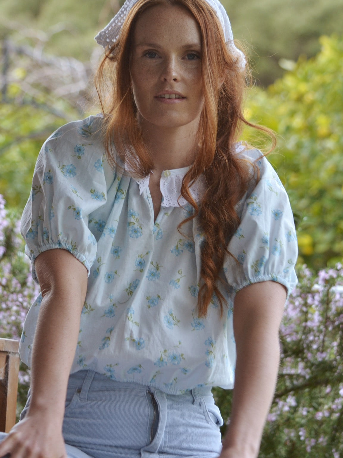 REWORKED - ONE OF A KIND SMOCK CROP BLOUSE BLUE FLORAL EXTRA SMALL