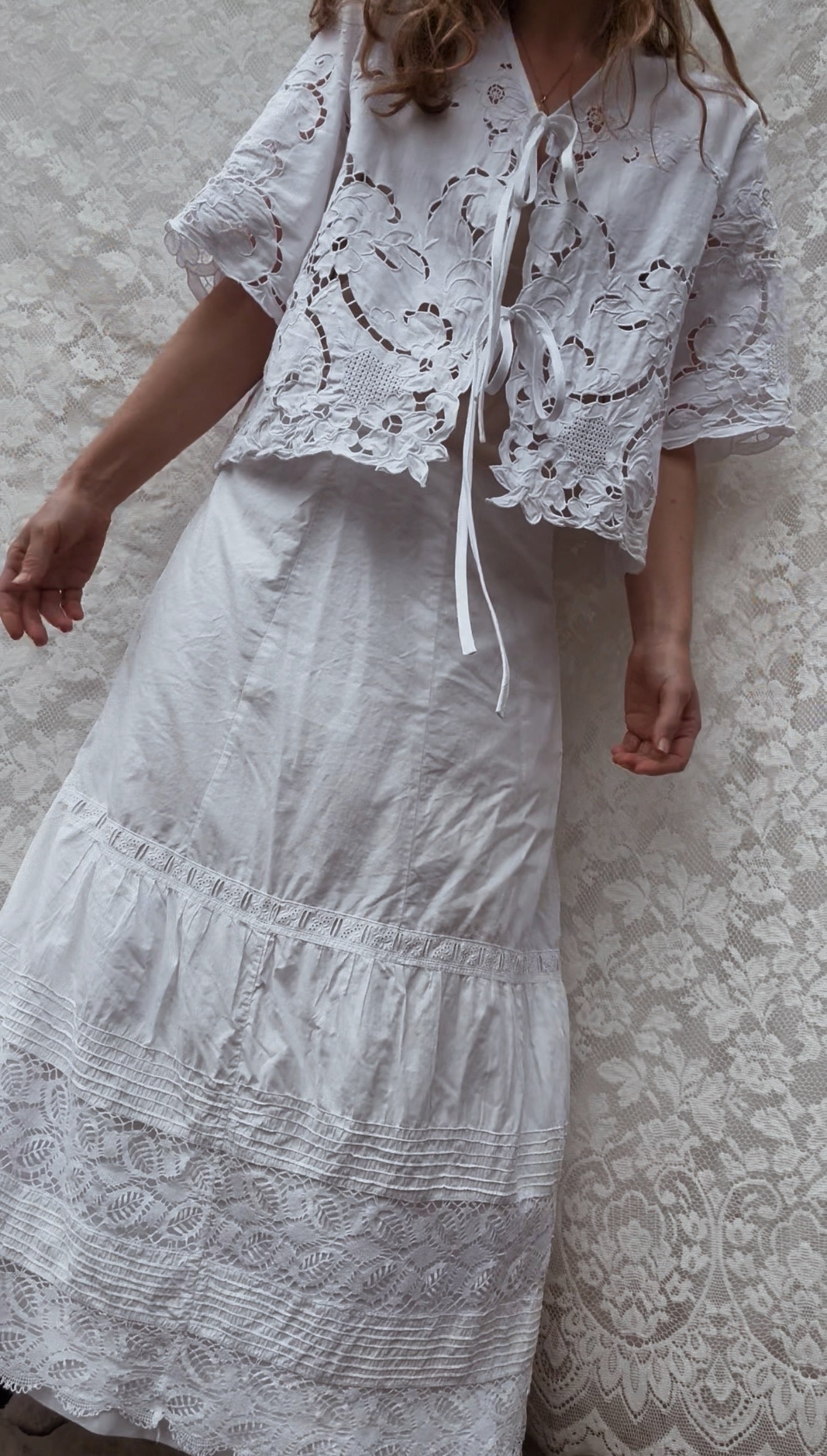 REWORKED TIE FRONT BLOUSE OR CAPELET WHITE