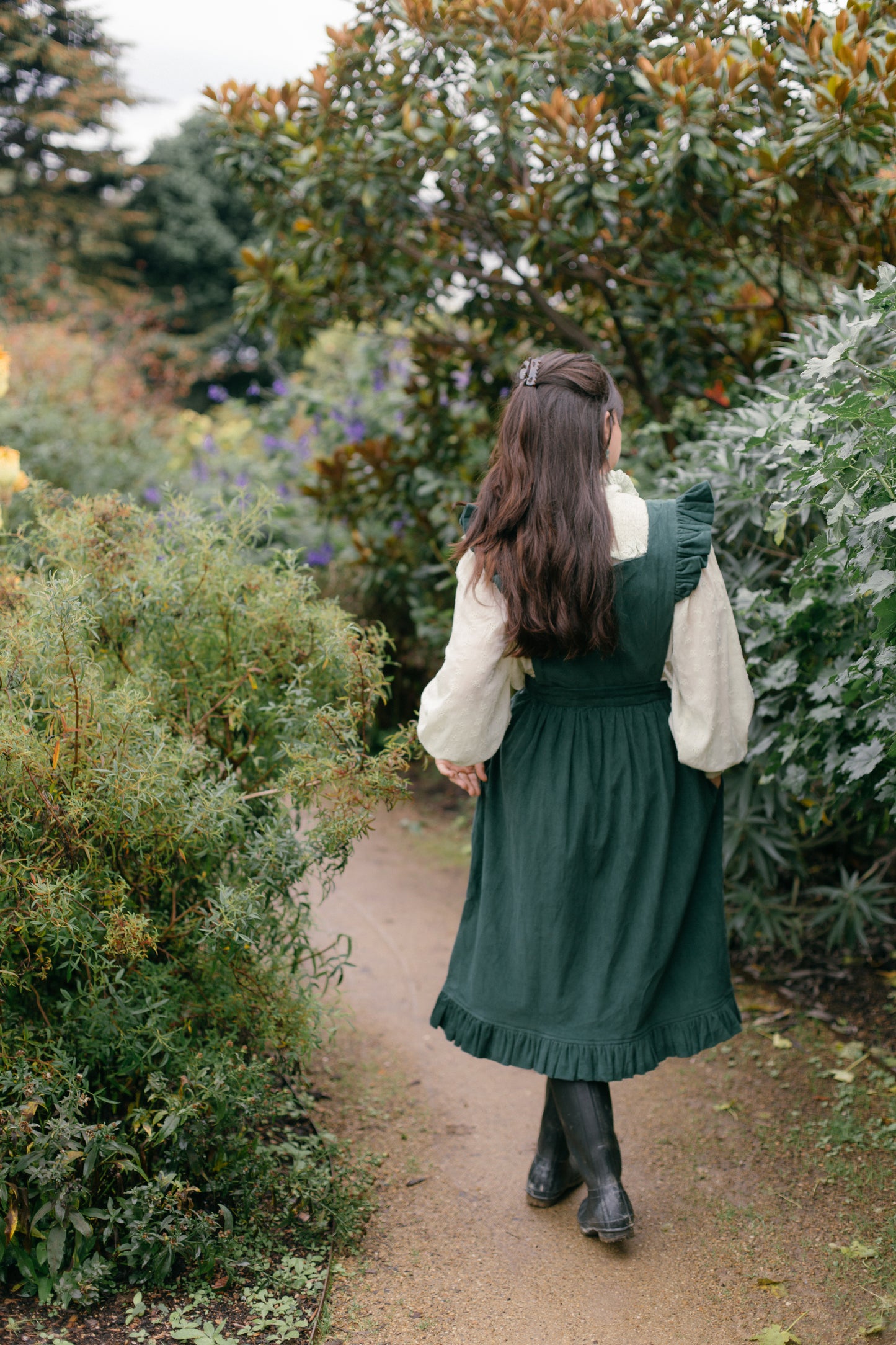 100% RECYCLED COTTON - ANOUK RUFFLE PINAFORE/SKIRT CORDUROY FOREST GREEN