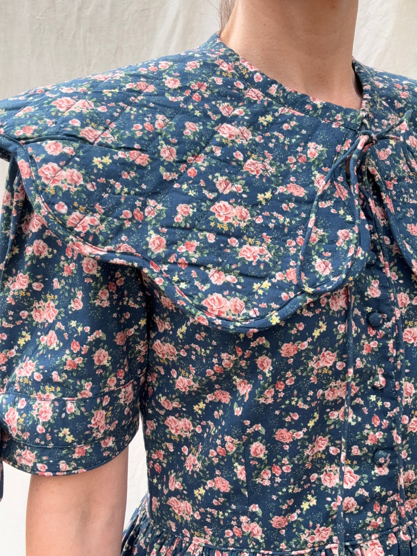 100% RECYCLED COTTON - SOPHIE DRESS NAVY FLORAL