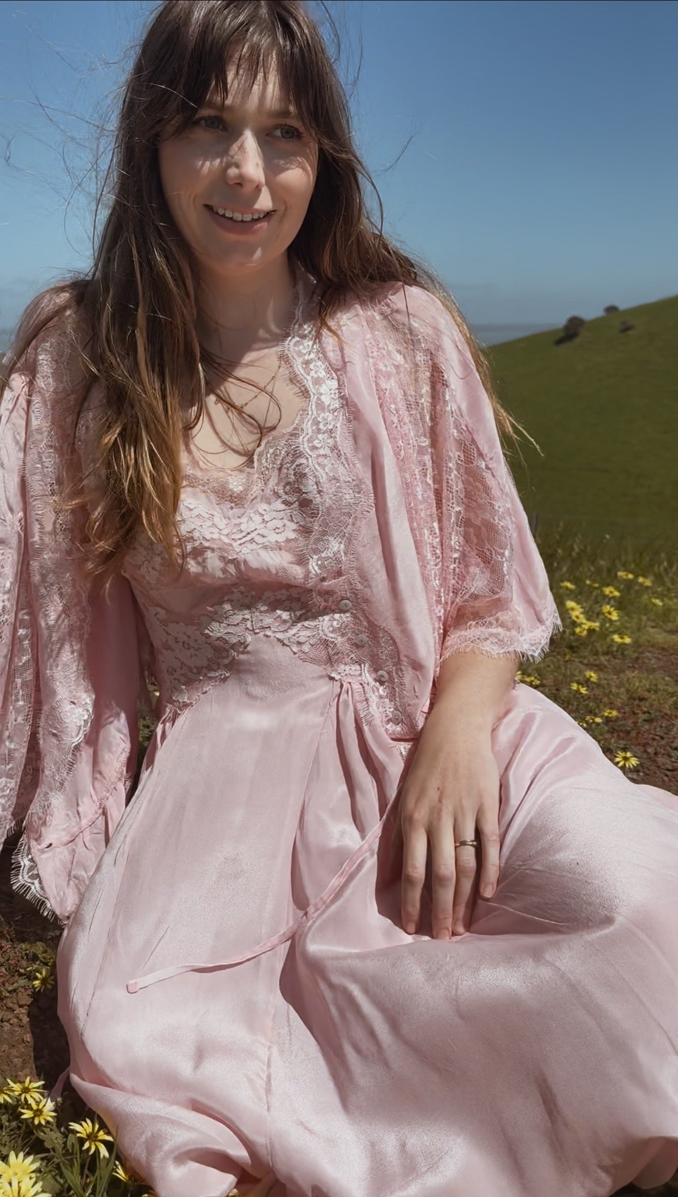 AMORET SILK CAPELET BLOUSE - PASTEL PINK