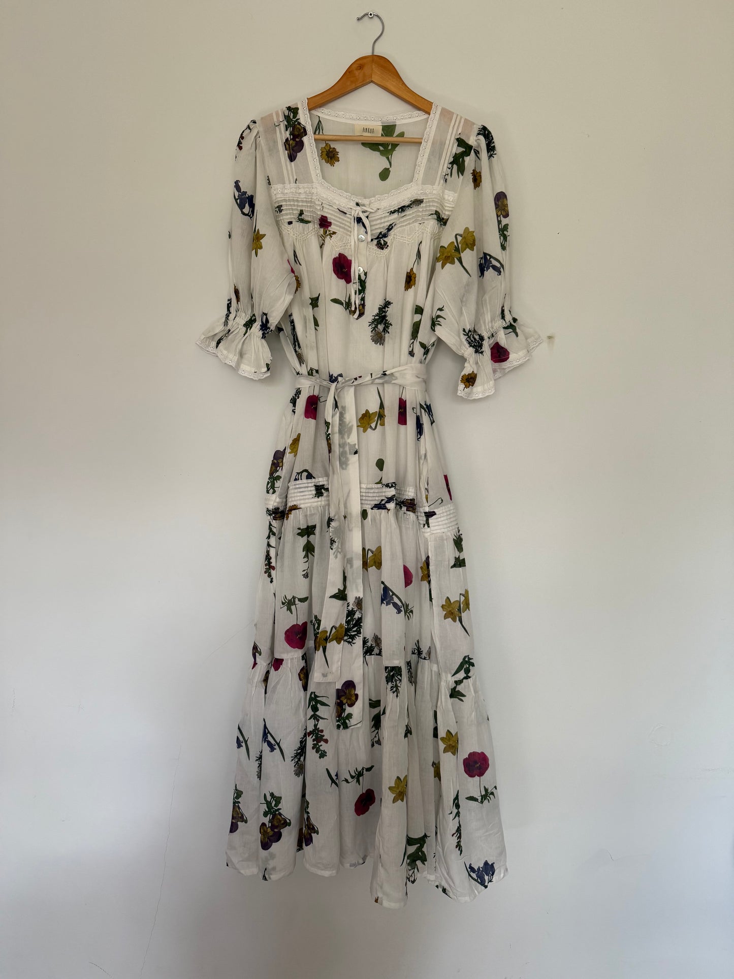 PRELOVED - 100% RECYCLED COTTON - MORNING SONG HAND SMOCKED TIERED DRESS - GARDEN BOTANIC XL