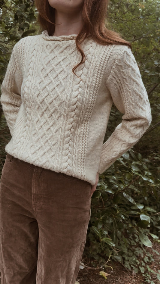 VINTAGE ARAN CABLE KNIT WOOL JUMPER CREAM XS