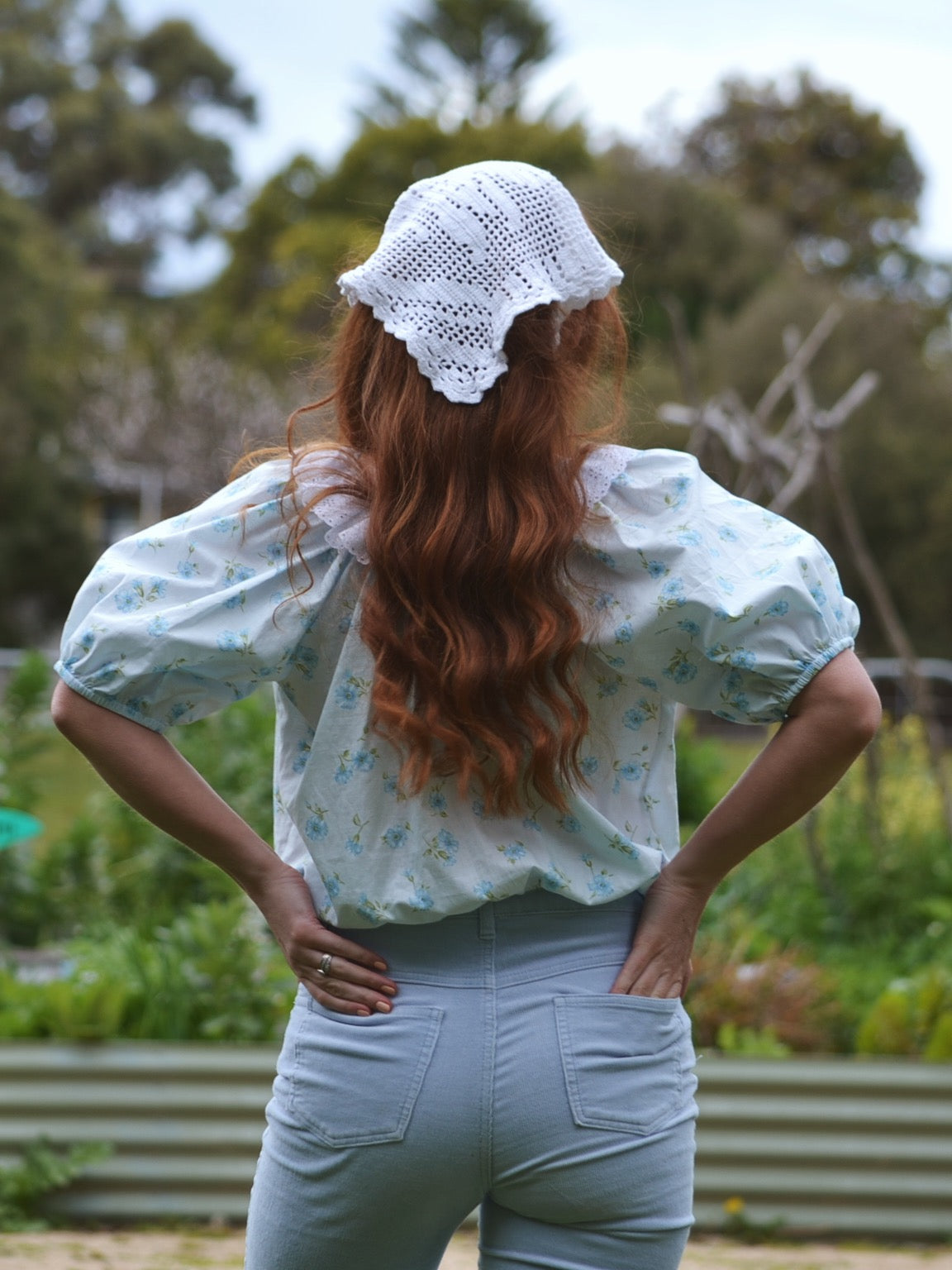 REWORKED - ONE OF A KIND SMOCK CROP BLOUSE BLUE FLORAL EXTRA SMALL