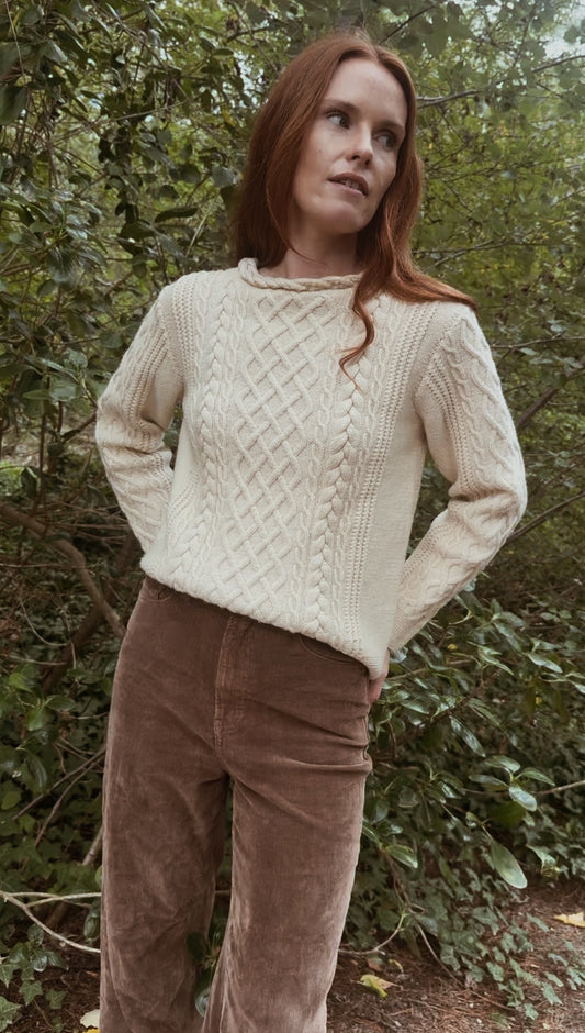 VINTAGE ARAN CABLE KNIT WOOL JUMPER CREAM XS