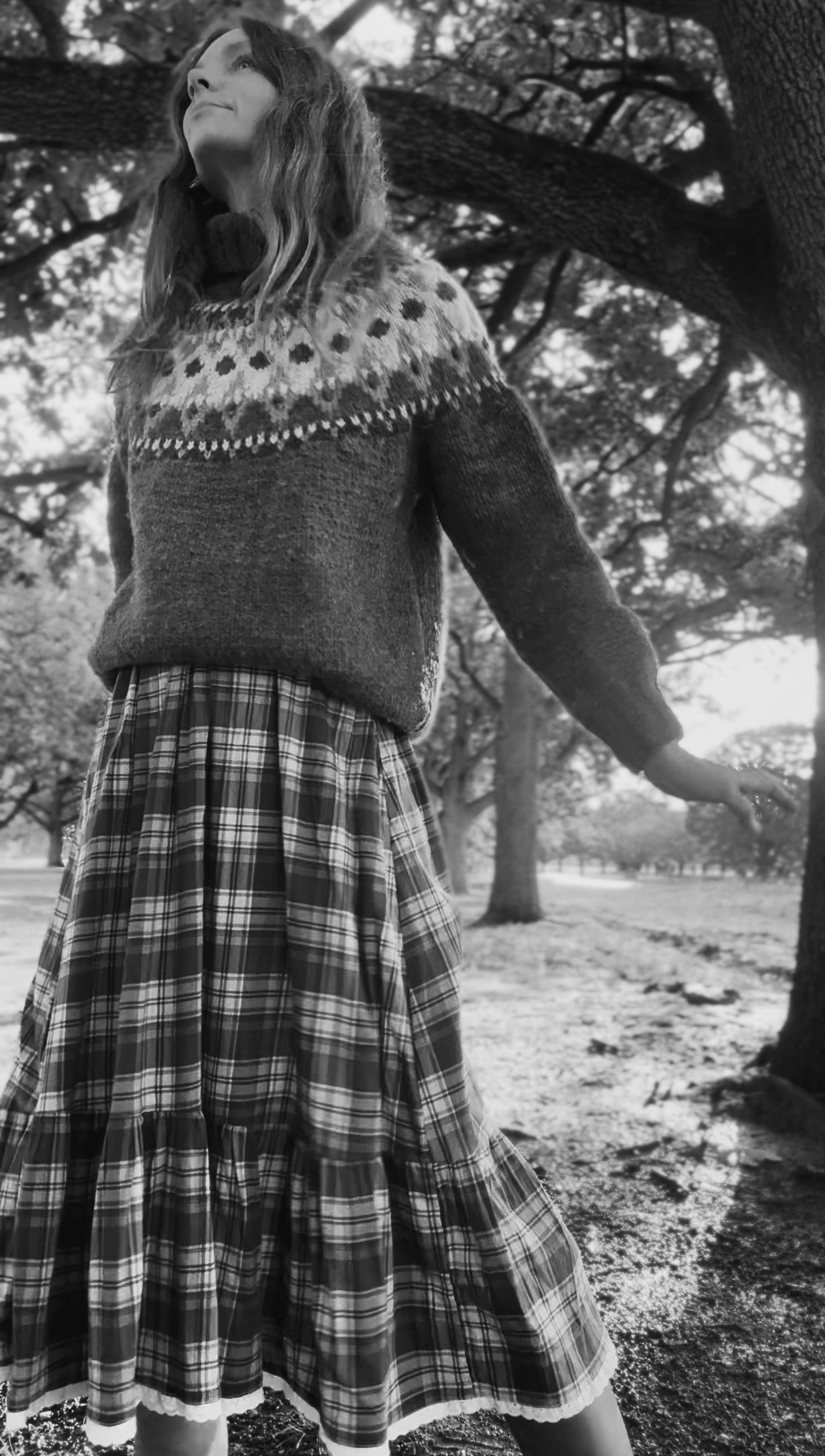 VINTAGE HANDMADE BROWN WOOL FAIRISLE JUMPER S-XL
