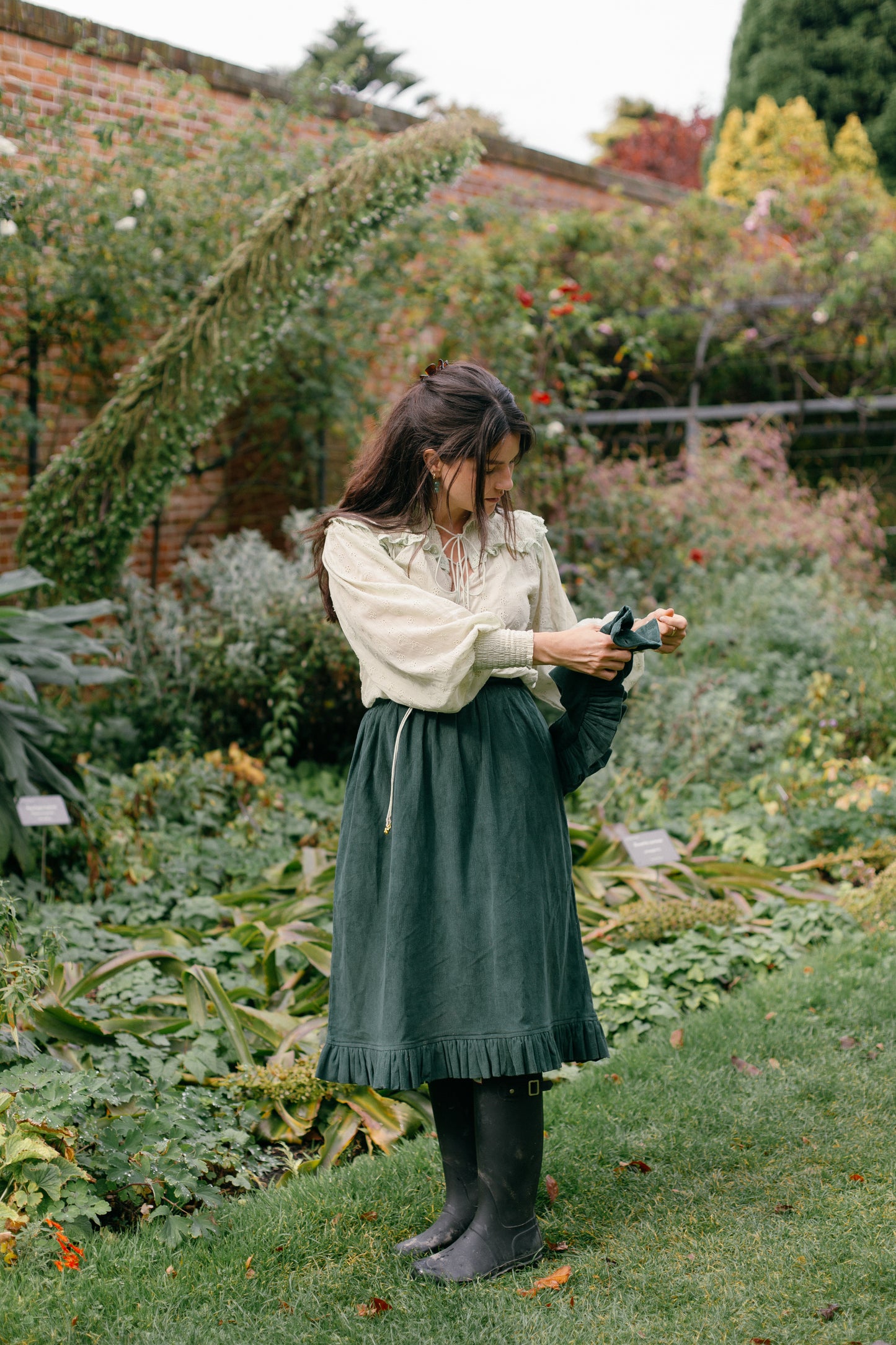 100% RECYCLED COTTON - ANOUK RUFFLE PINAFORE/SKIRT CORDUROY FOREST GREEN