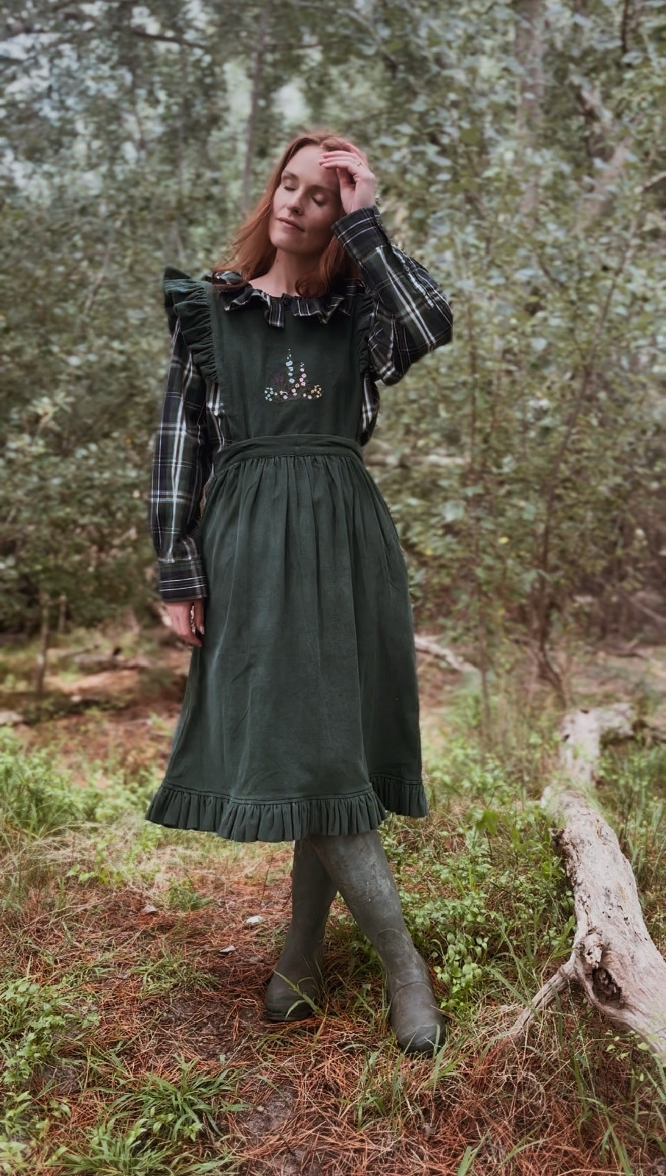 100% RECYCLED COTTON - ANOUK RUFFLE PINAFORE/SKIRT CORDUROY FOREST GREEN