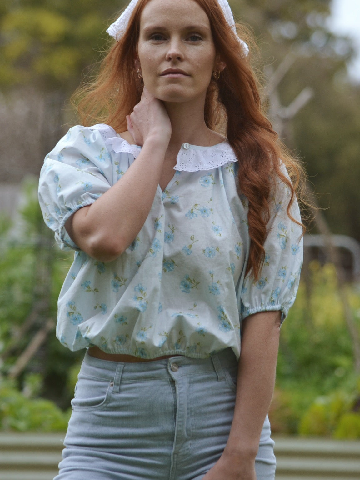 REWORKED - ONE OF A KIND SMOCK CROP BLOUSE BLUE FLORAL EXTRA SMALL