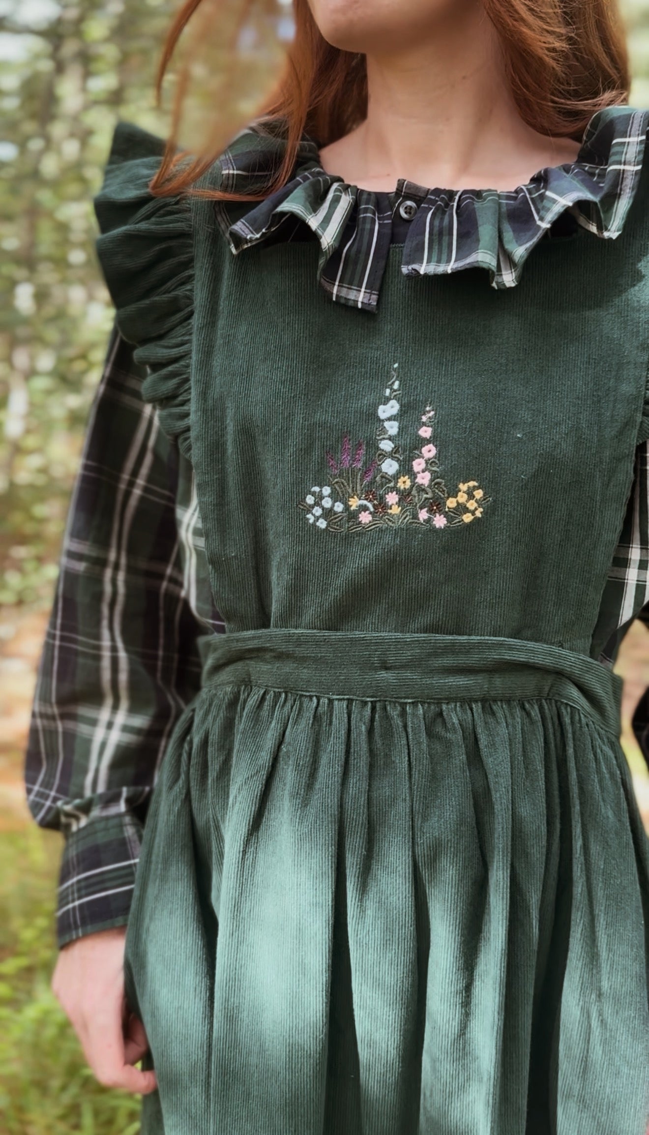 100% RECYCLED COTTON - ANOUK RUFFLE PINAFORE/SKIRT CORDUROY FOREST GREEN
