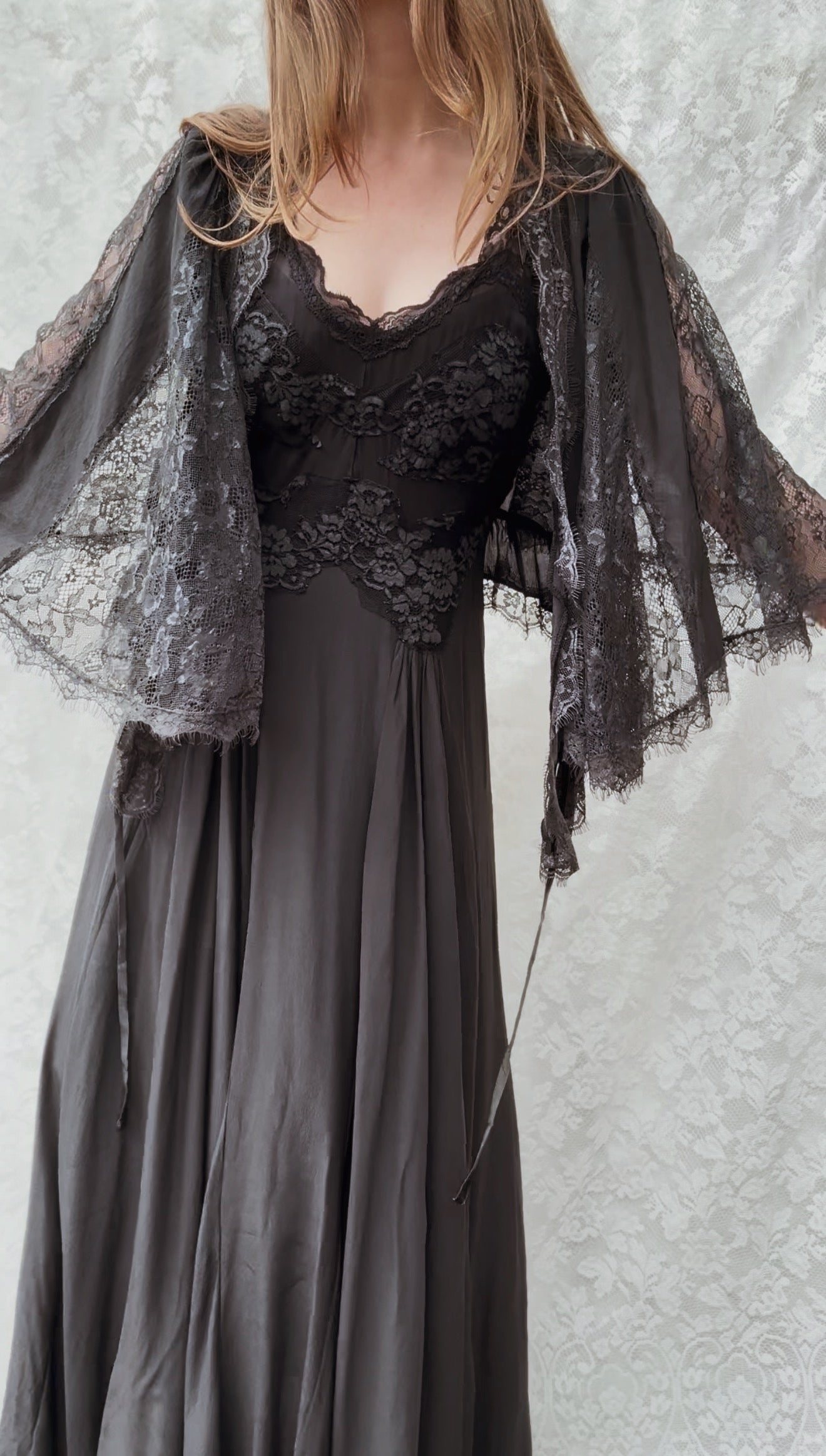 PREORDER AURORA SILK & LACE DRESS - BLACK